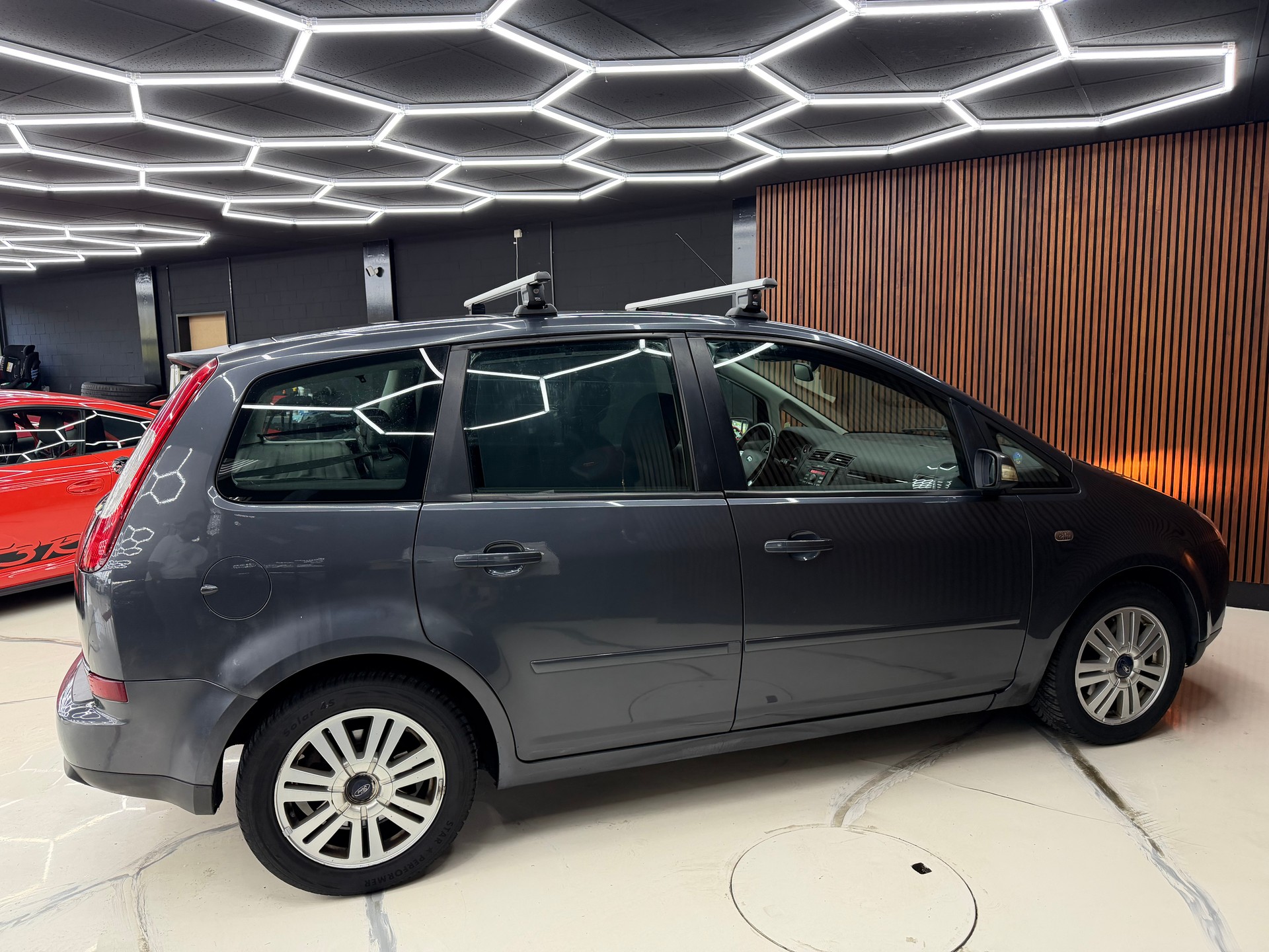FORD Focus C-Max 2.0 Trend-image-5