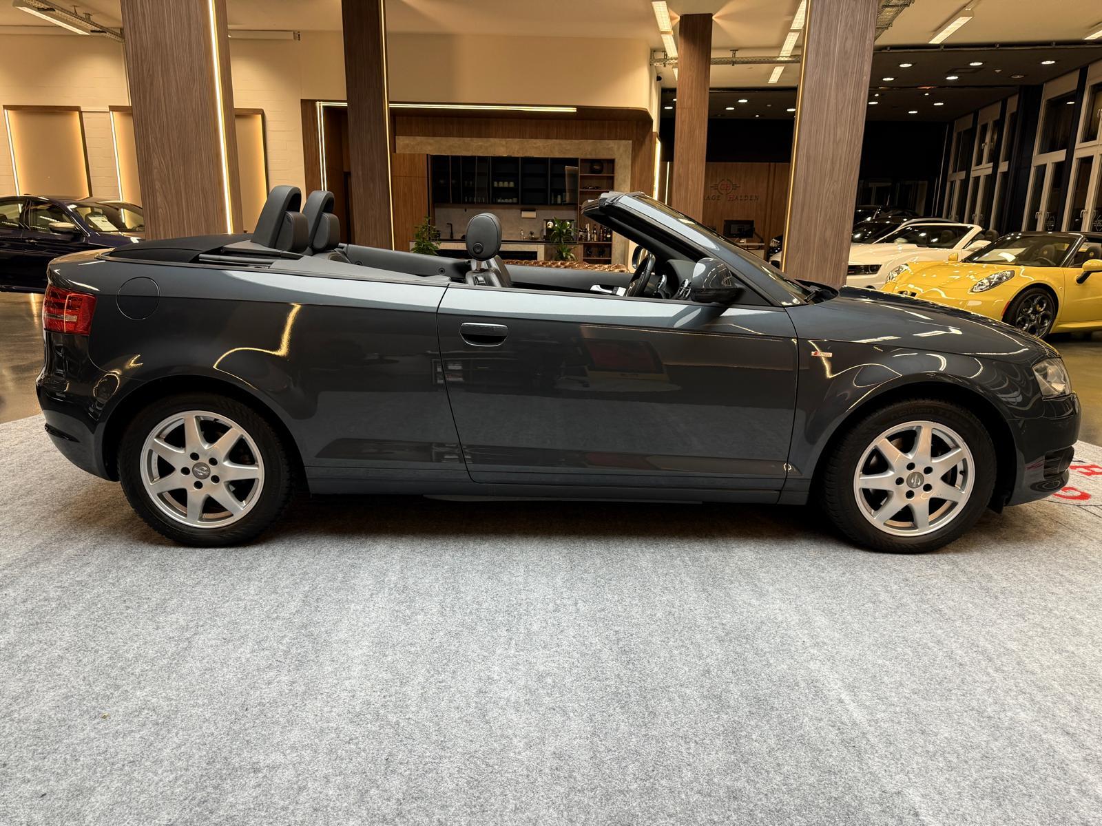 AUDI A3 Cabriolet 1.8 16V T FSI Ambition-image-8
