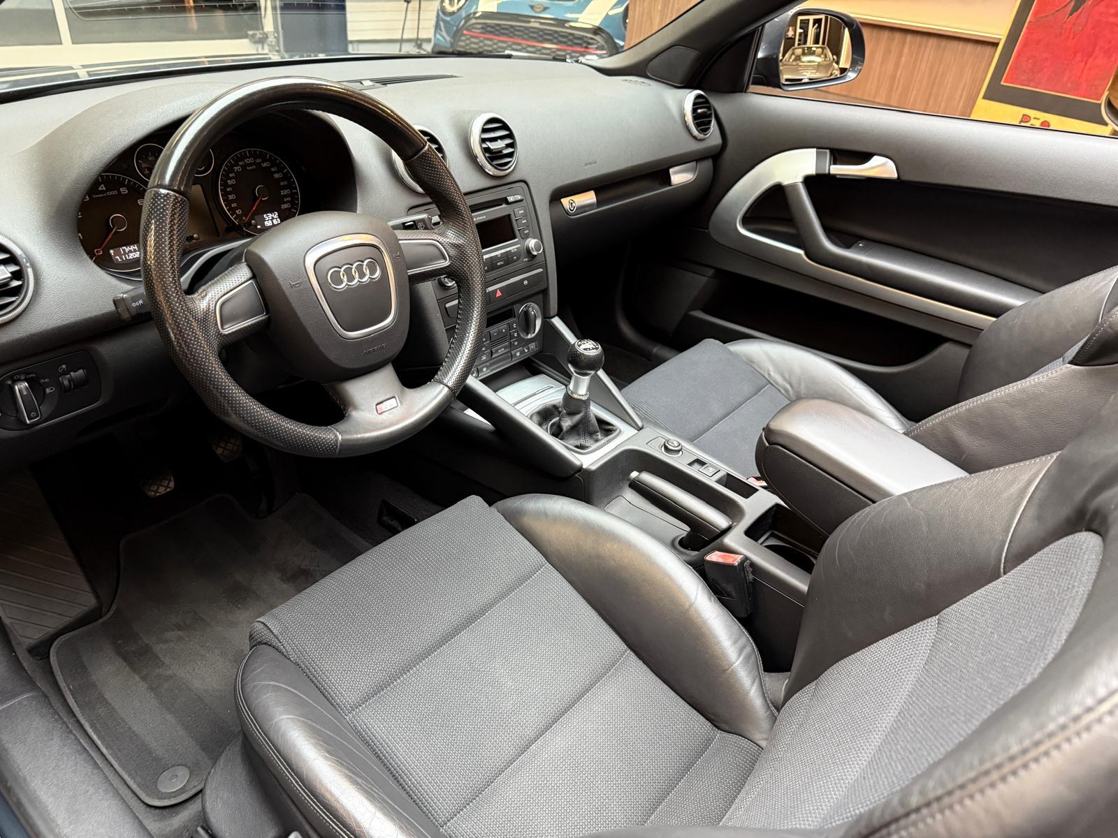 AUDI A3 Cabriolet 1.8 16V T FSI Ambition-image-11