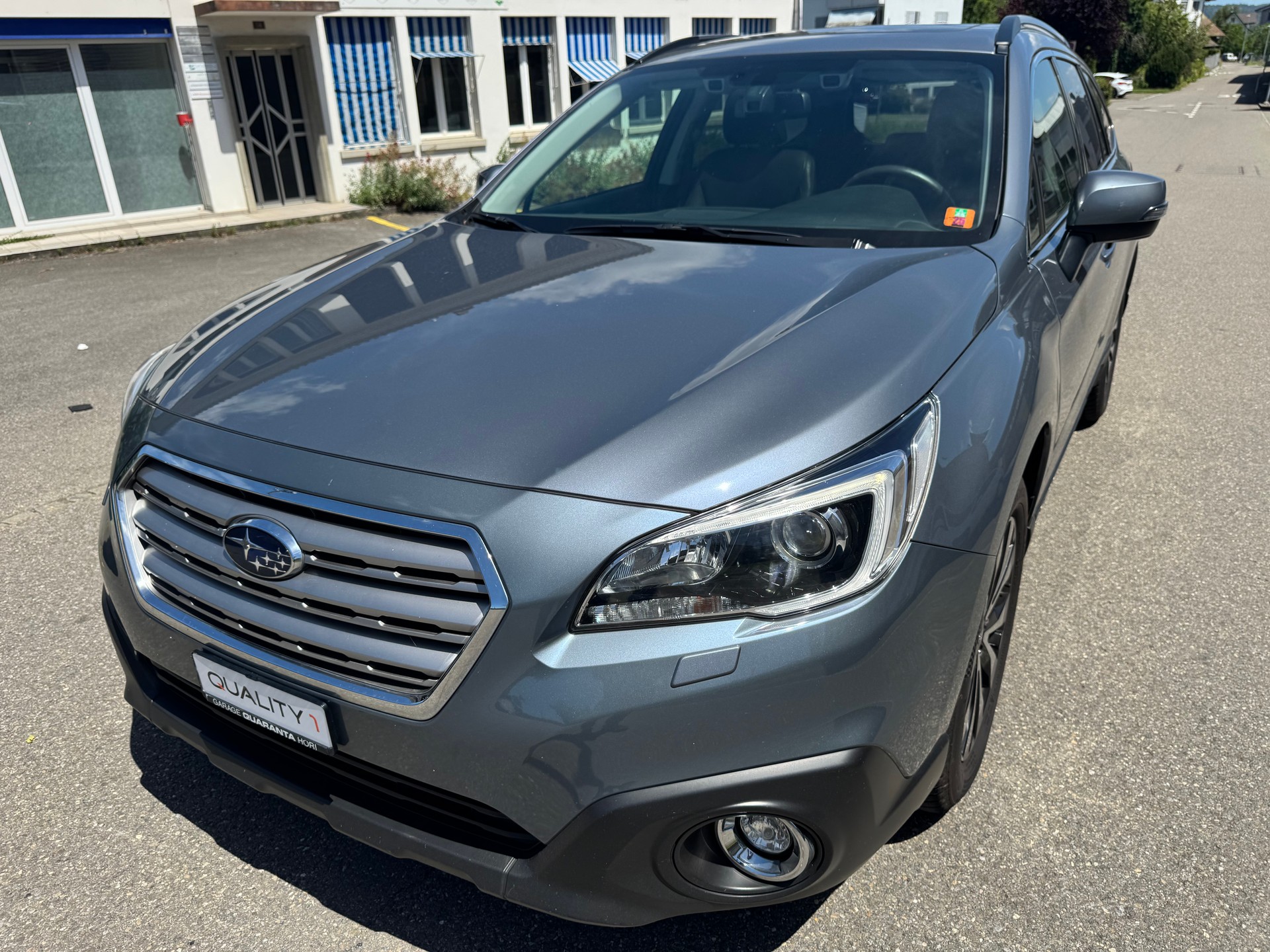 SUBARU Outback 2.5i Luxury AWD Lineartronic-image-3