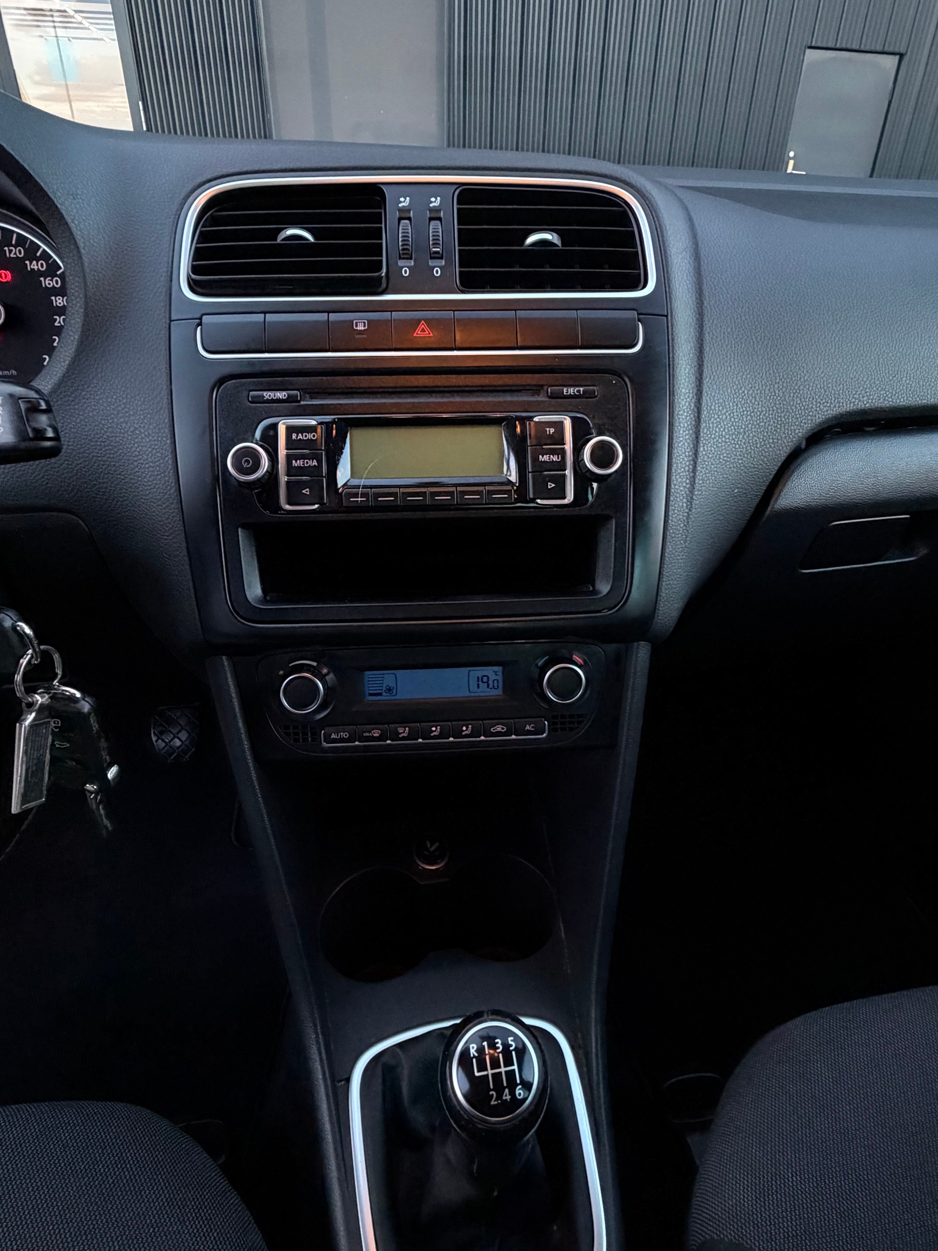 VW Polo 1.2 TSI Comfortline-image-13