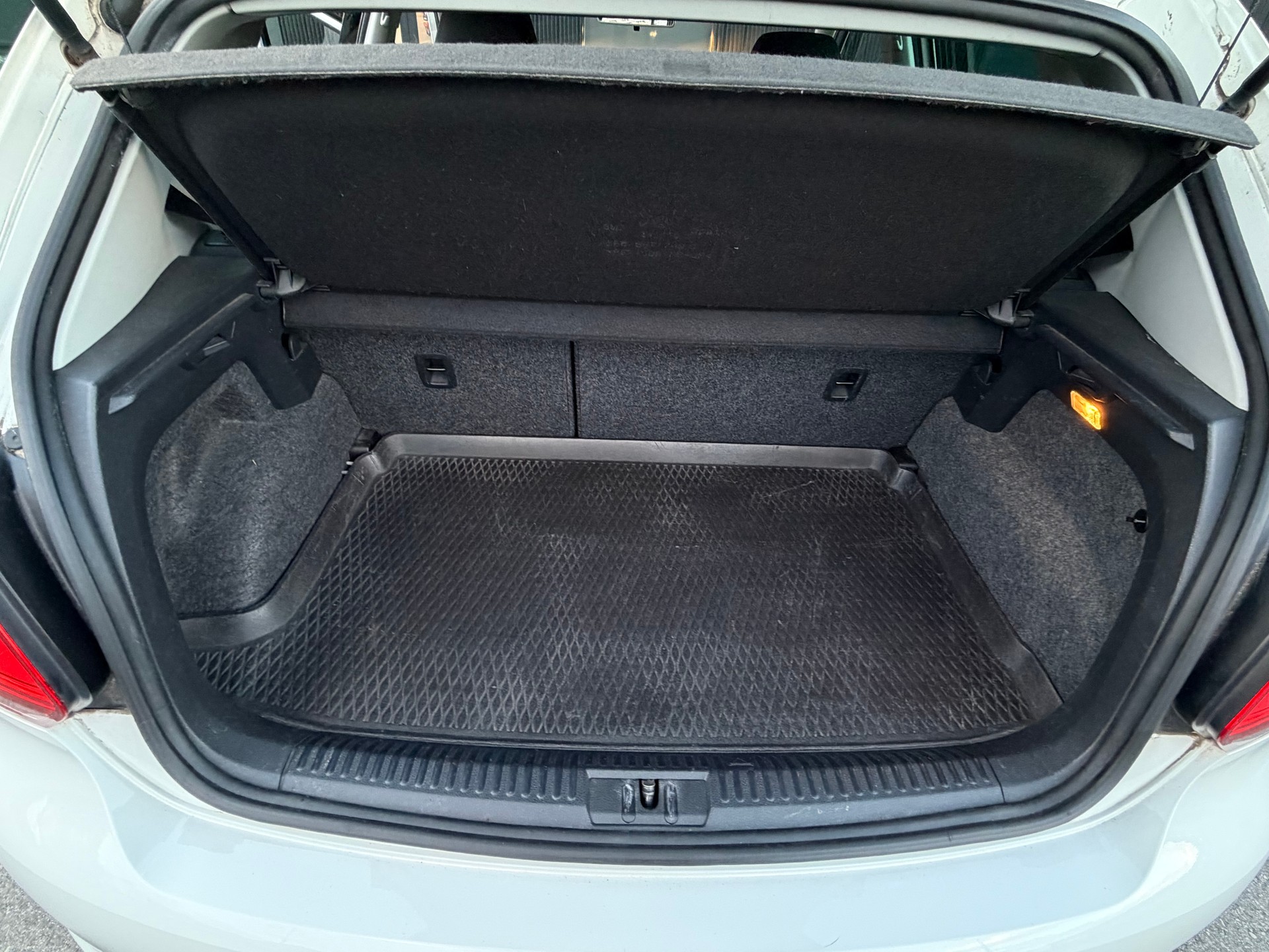 VW Polo 1.2 TSI Comfortline-image-11