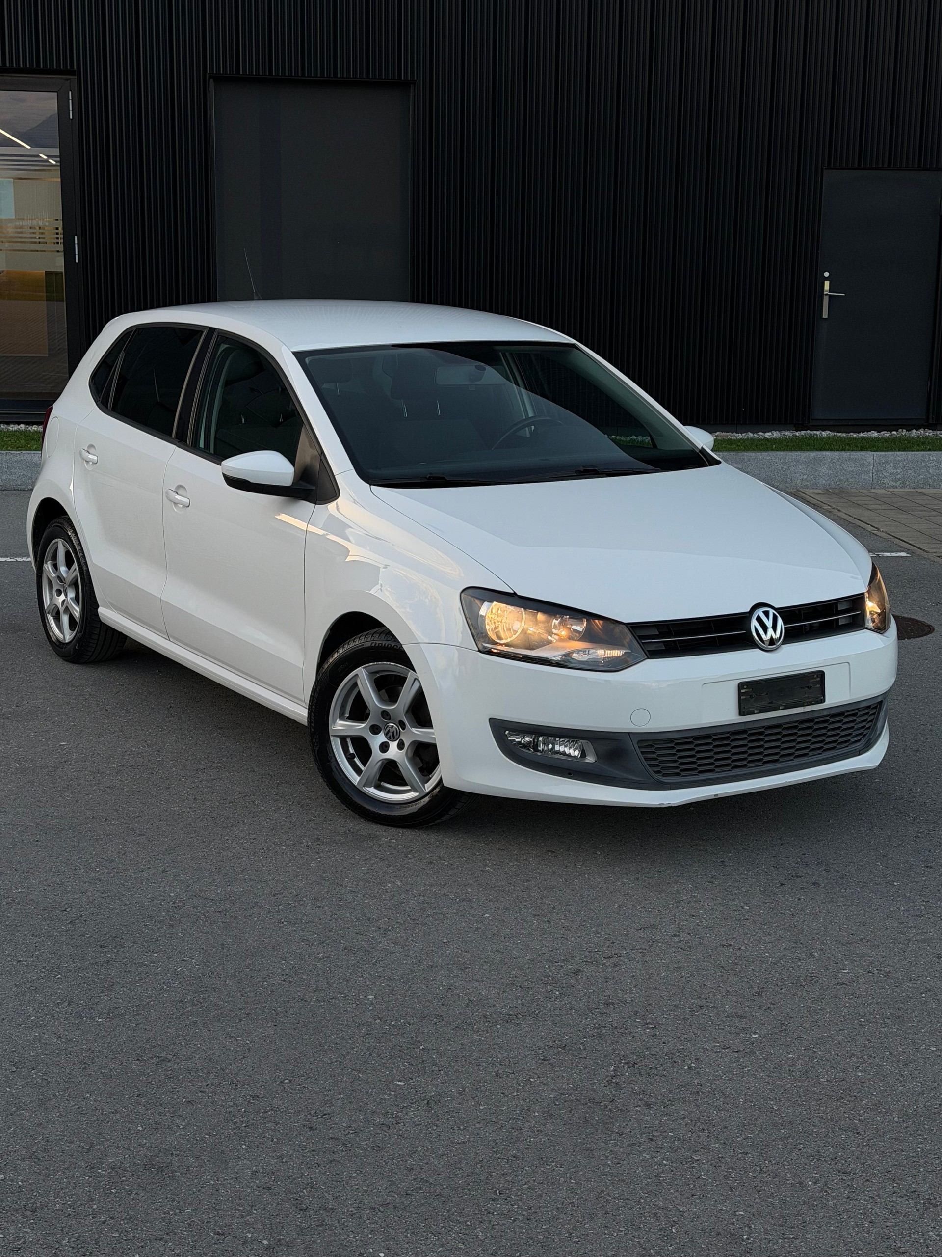 VW Polo 1.2 TSI Comfortline-image-2