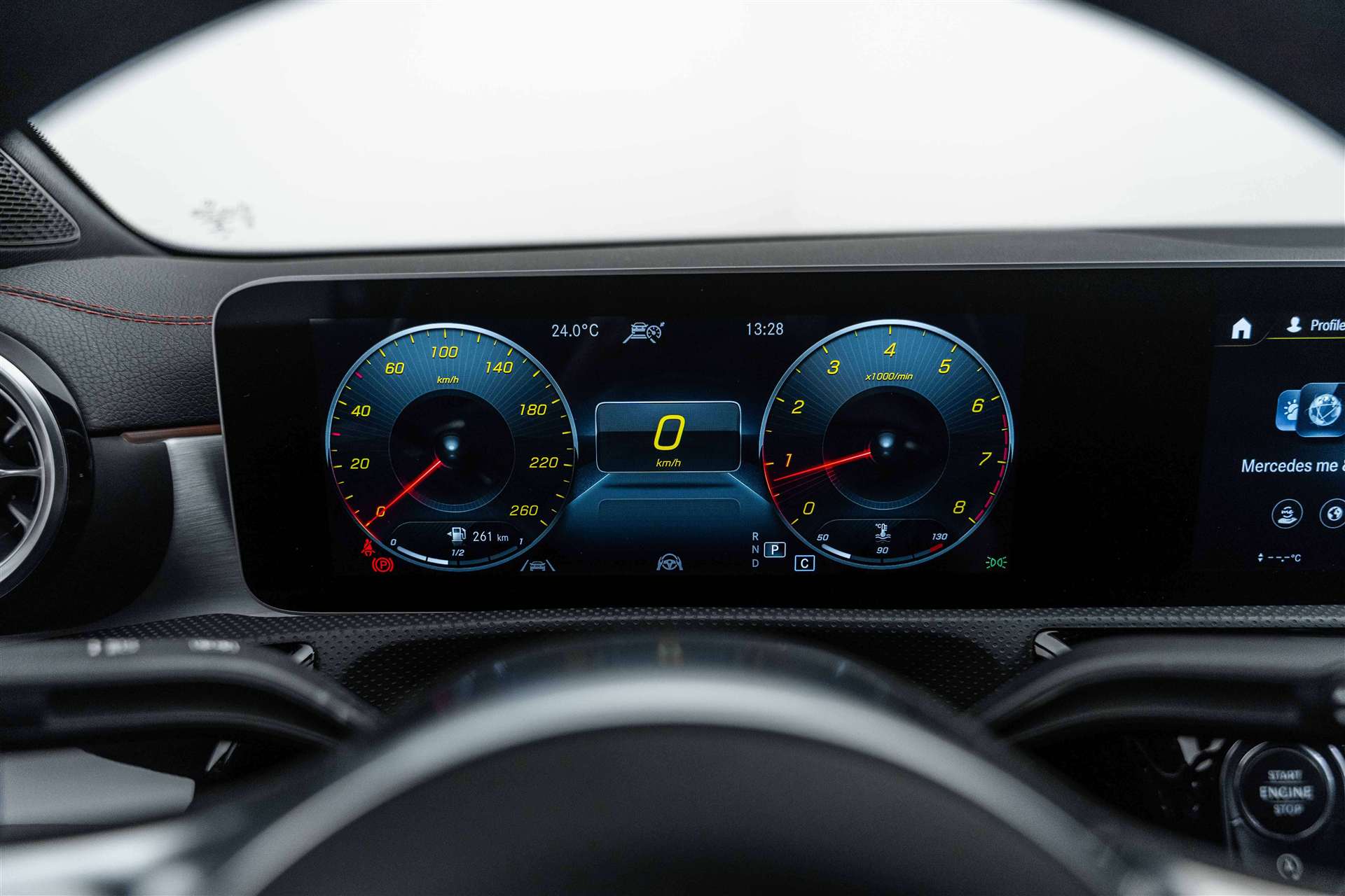 MERCEDES-BENZ CLA 250 4Matic AMG Line 7G-DCT-image-22