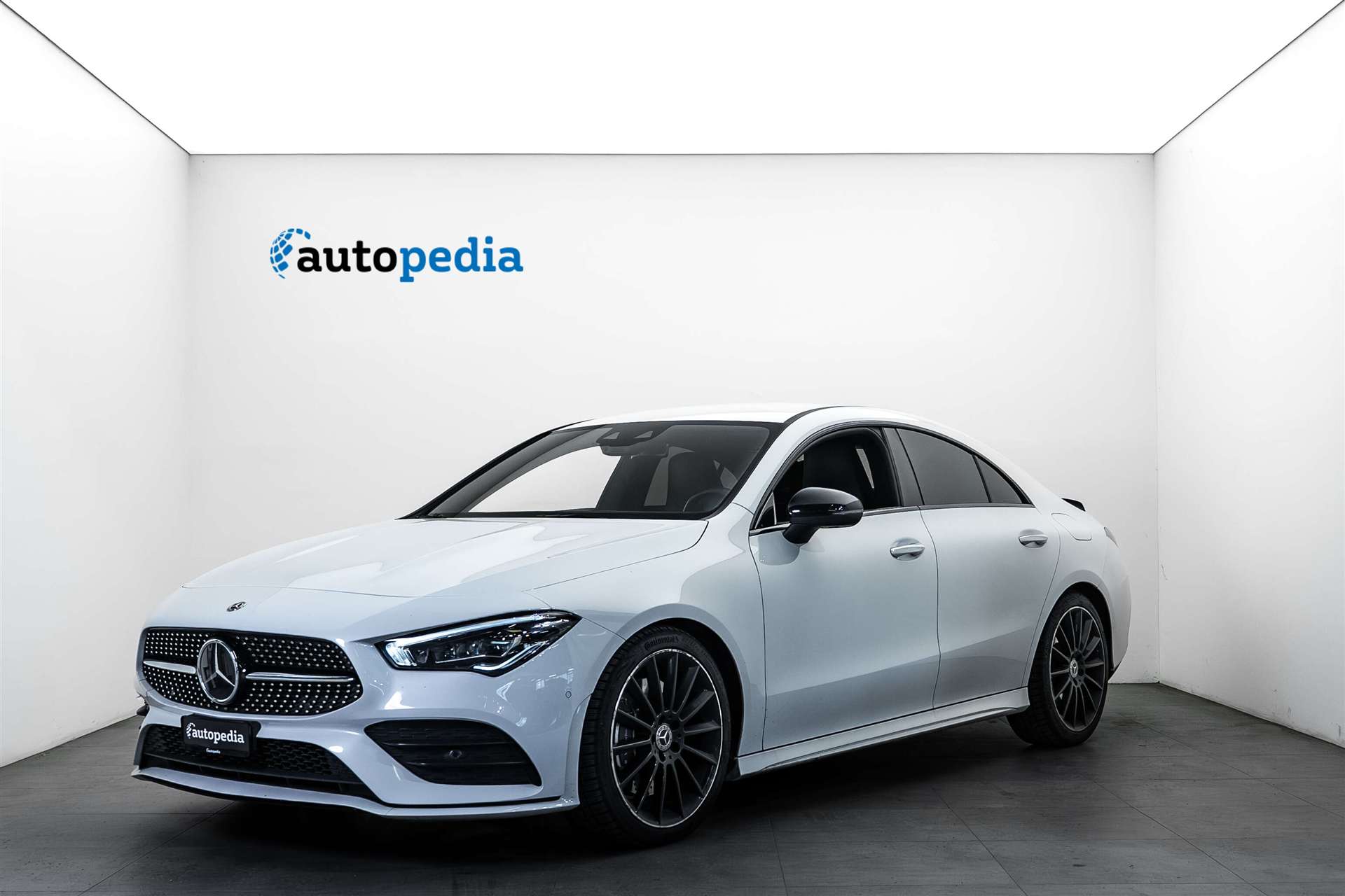 MERCEDES-BENZ CLA 250 4Matic AMG Line 7G-DCT-image-0