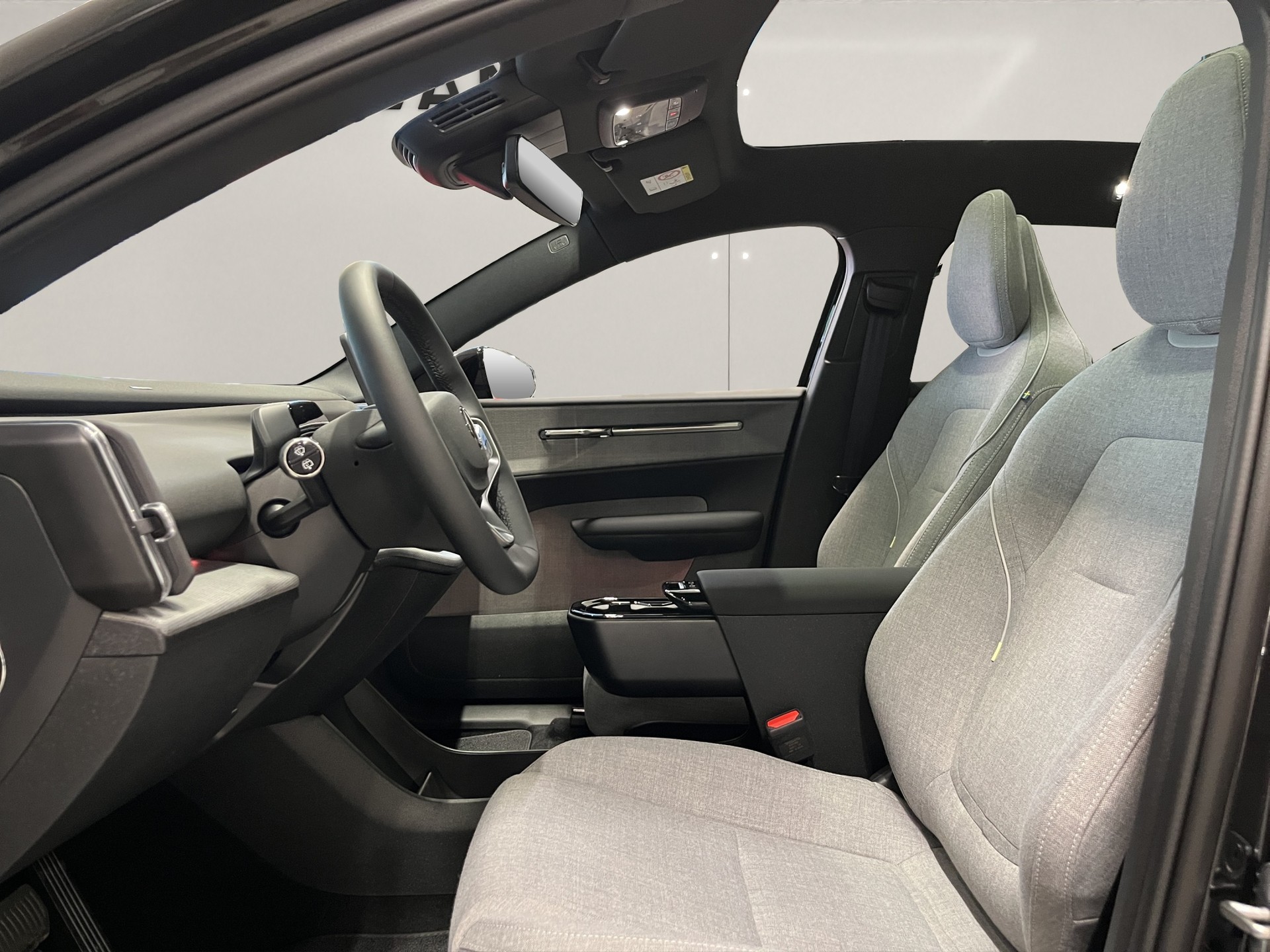 VOLVO EX30 E60 Twin Ultra Performance AWD-image-12