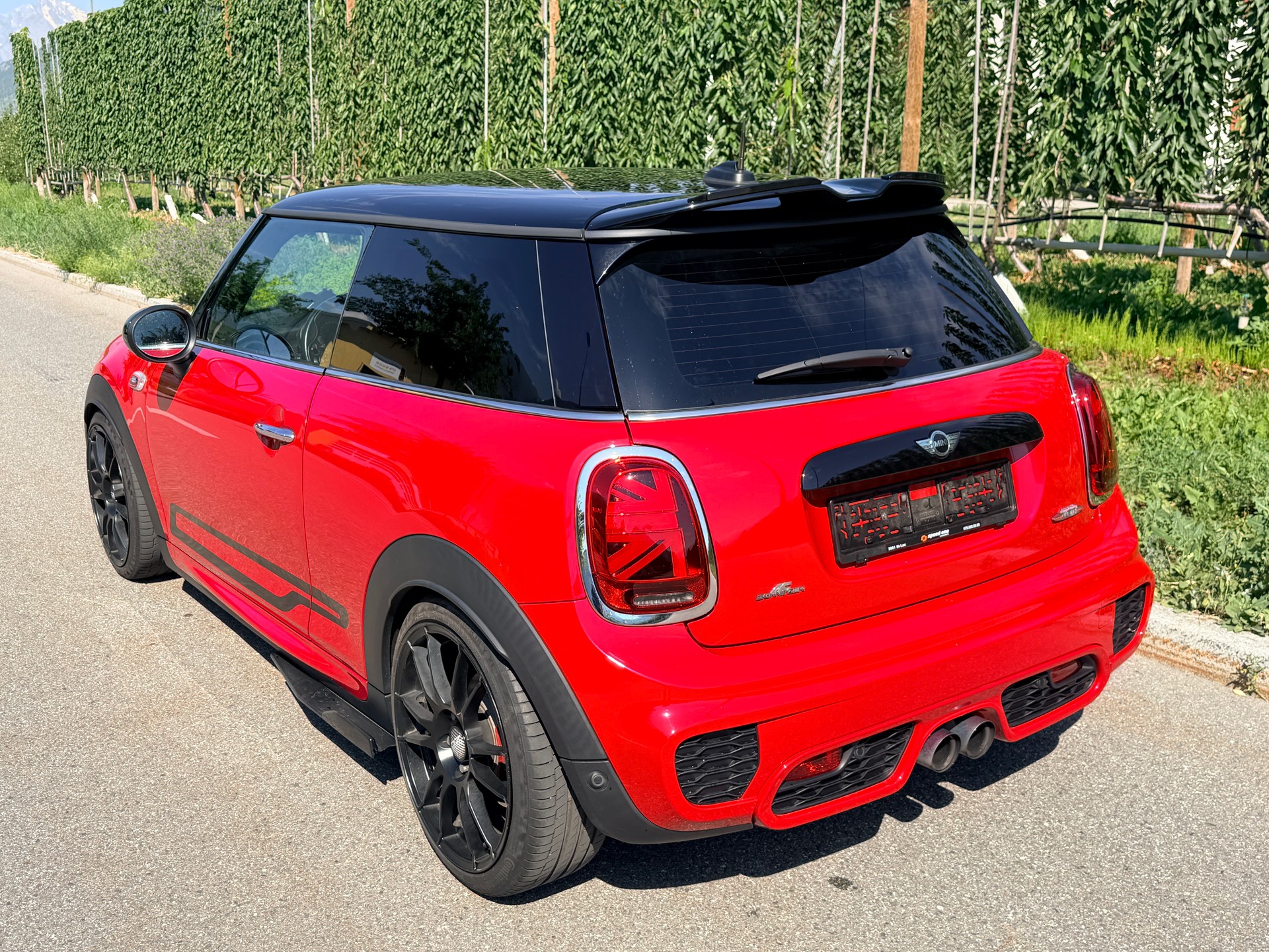 MINI Cooper John Cooper Works Steptronic-image-1