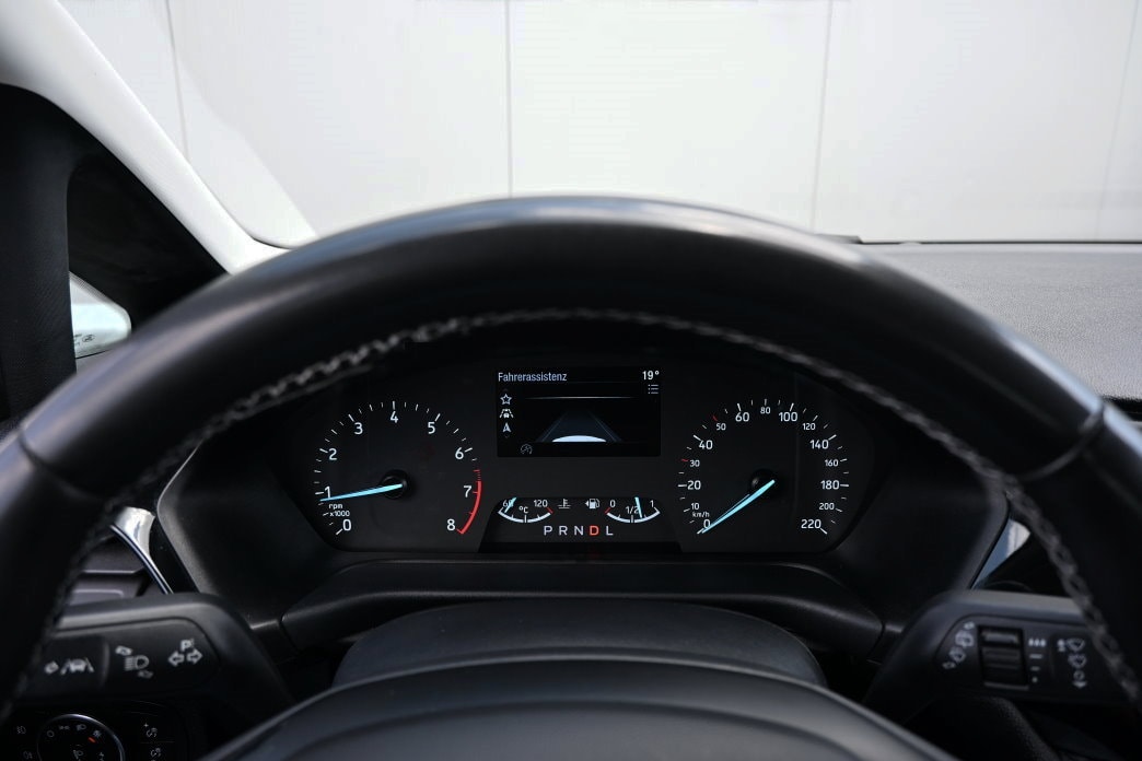 FORD Fiesta 1.0 SCTi Cool & Connect Automat-image-10