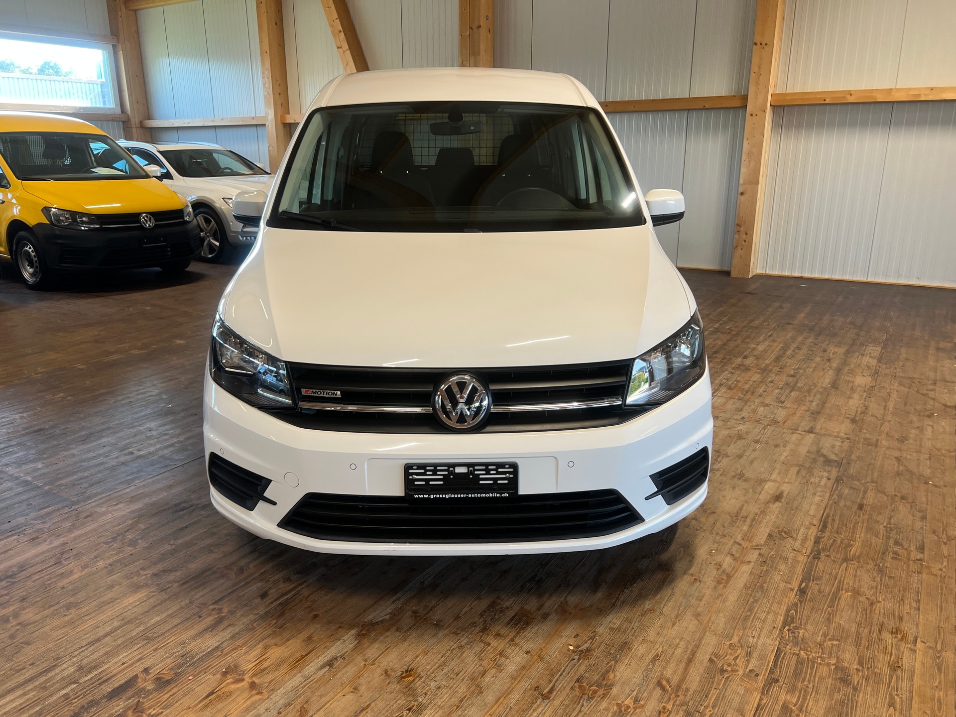 VW Caddy Maxi 2.0 TDI Trendline 4Motion DSG-image-1