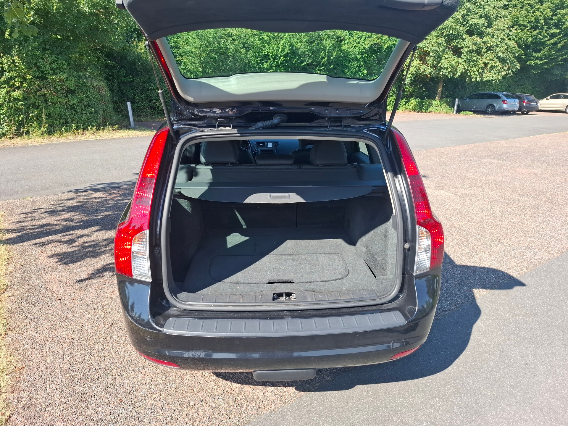 VOLVO V50 2.4I-image-8