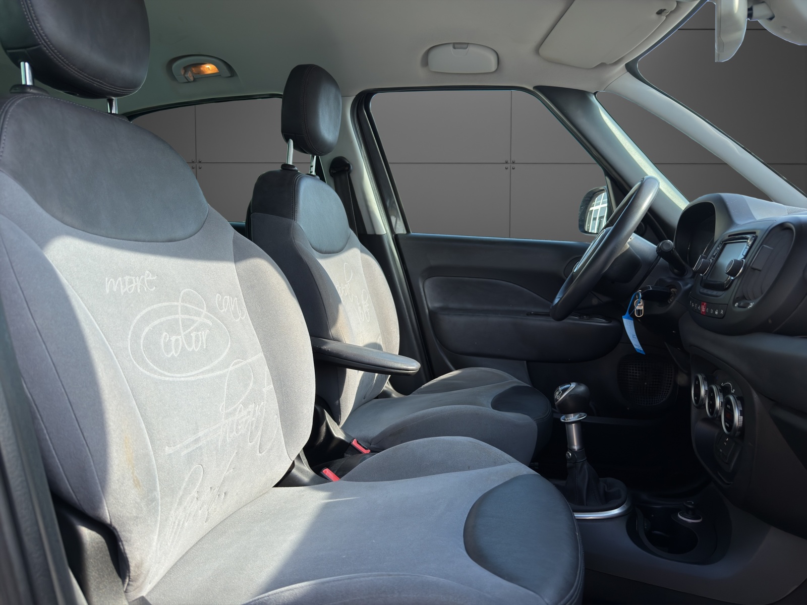 FIAT 500L Living 0.9 Twinair turbo Lounge – Platzwunder, Sparsam & Familienfreundlich!-image-7