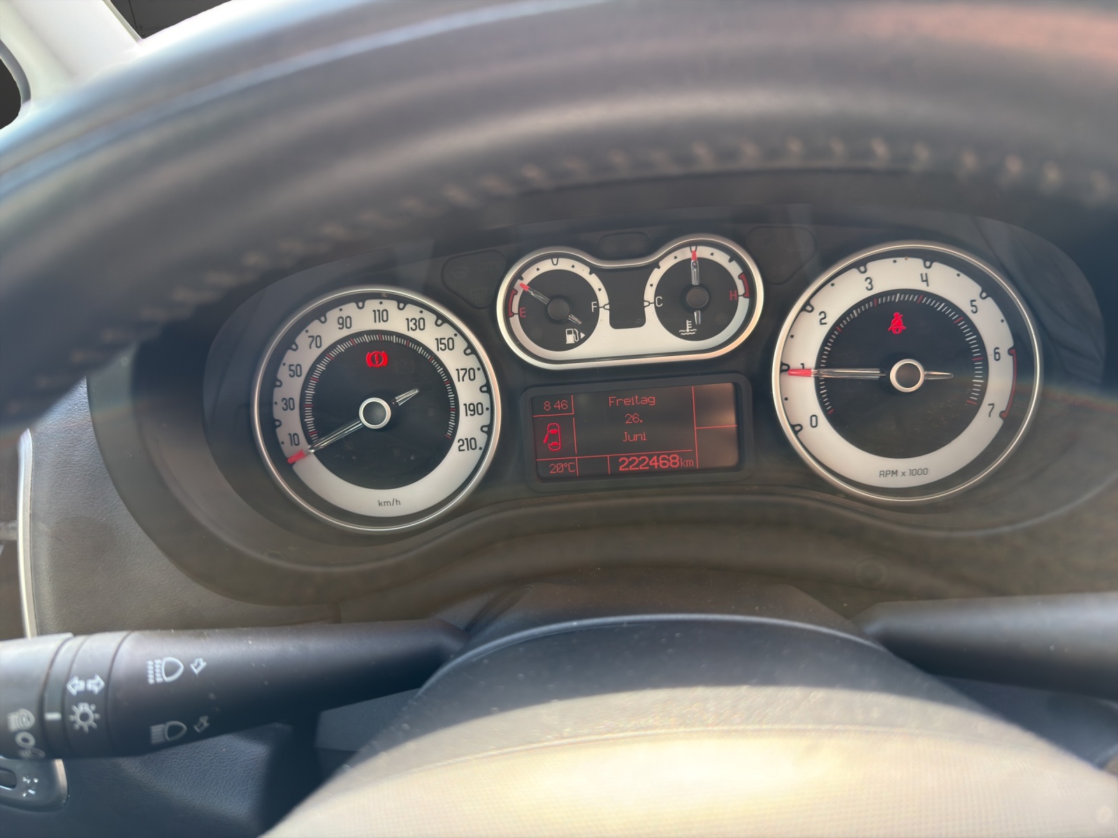 FIAT 500L Living 0.9 Twinair turbo Lounge – Platzwunder, Sparsam & Familienfreundlich!-image-10