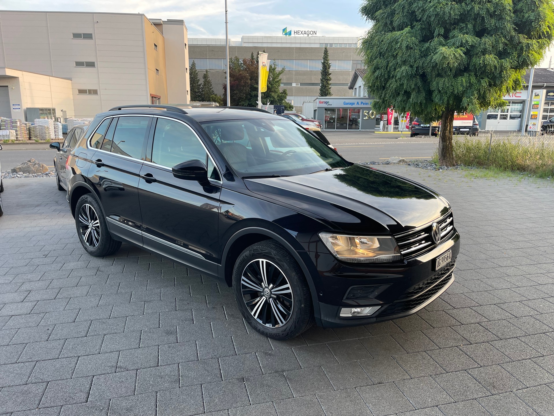 VW Tiguan 2.0 TDI SCR Comfortline 4Motion DSG-image-3