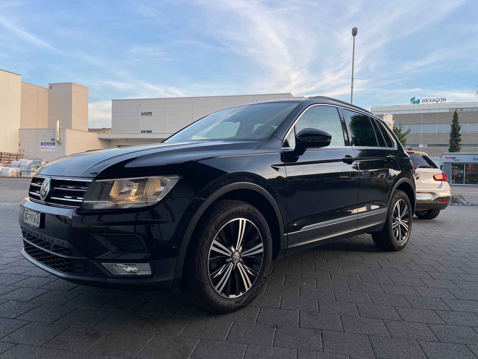 VW Tiguan 2.0 TDI SCR Comfortline 4Motion DSG-image-0