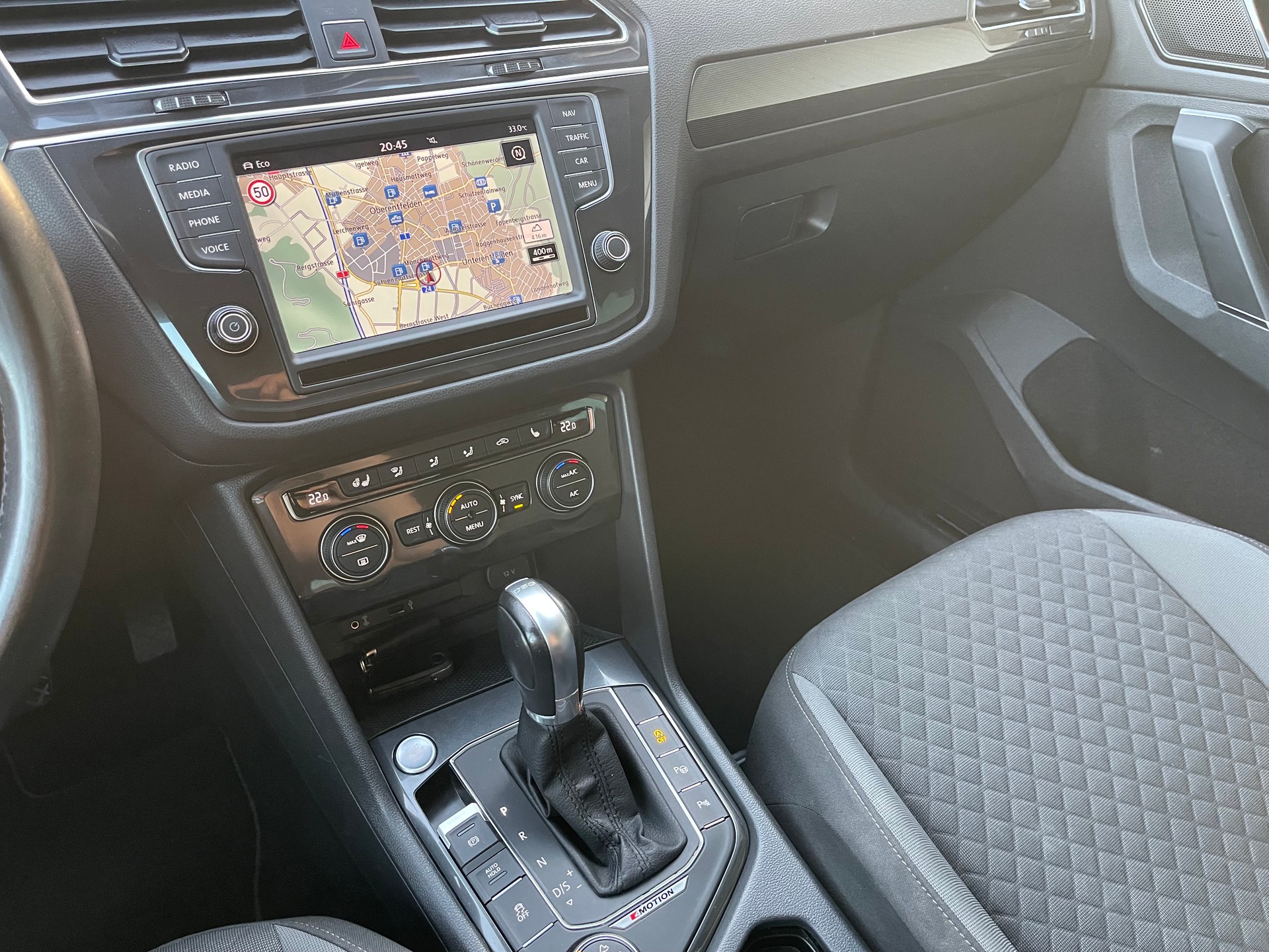 VW Tiguan 2.0 TDI SCR Comfortline 4Motion DSG-image-10