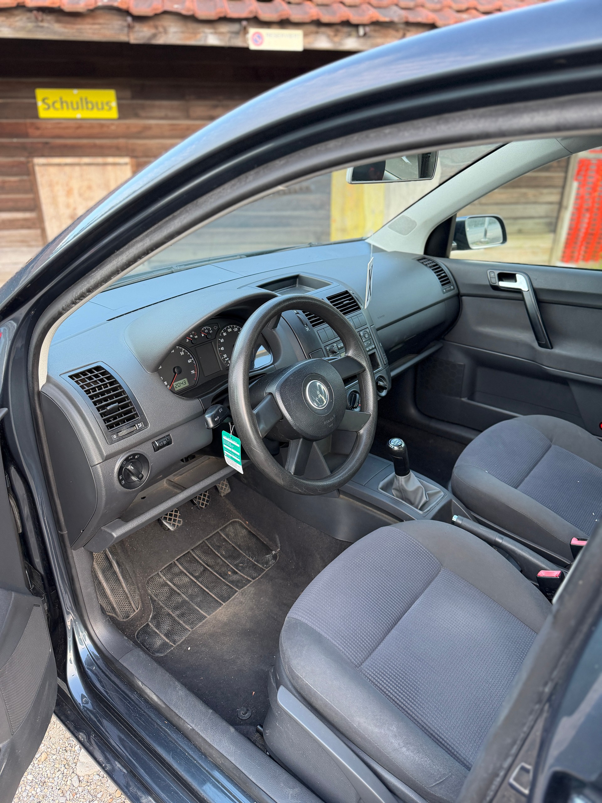 VW Polo 1.4 16V Highline-image-4