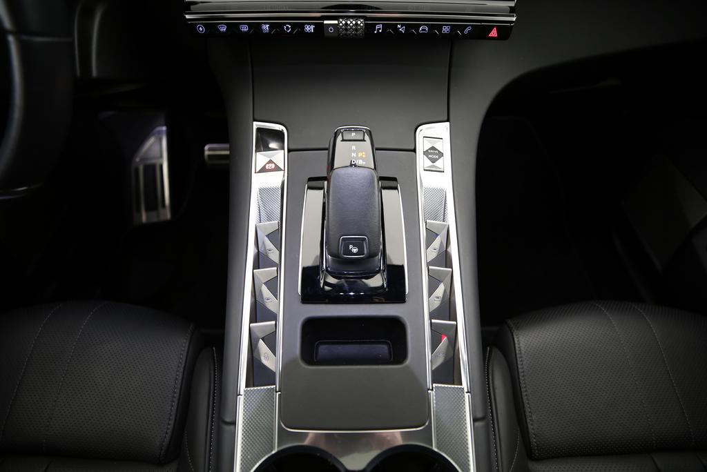 DS AUTOMOBILES 7 Crossback 1.6 E-Tense Rivoli 4x4-image-11
