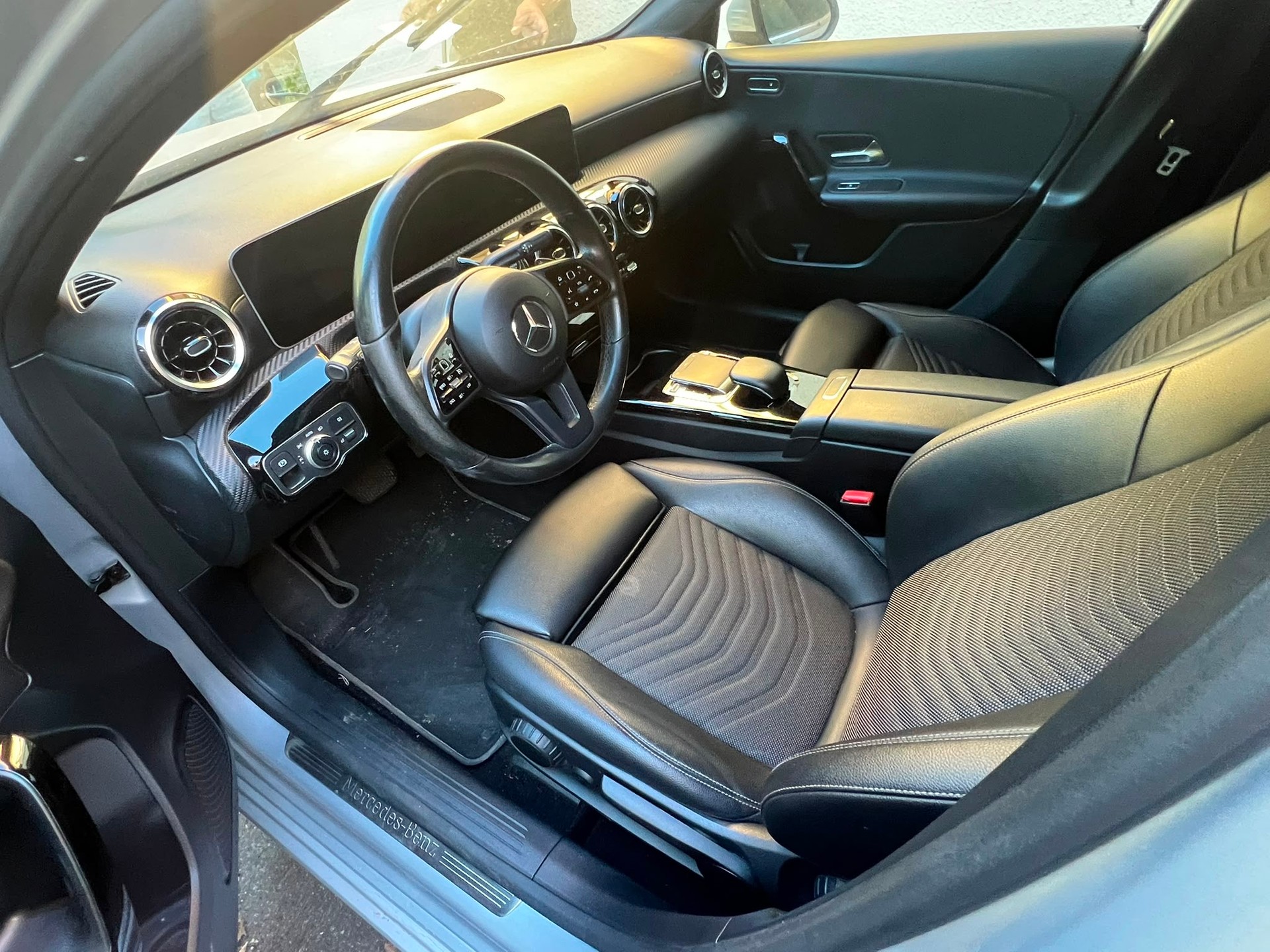 MERCEDES-BENZ A 180 d Progressive 7G-DCT-image-9