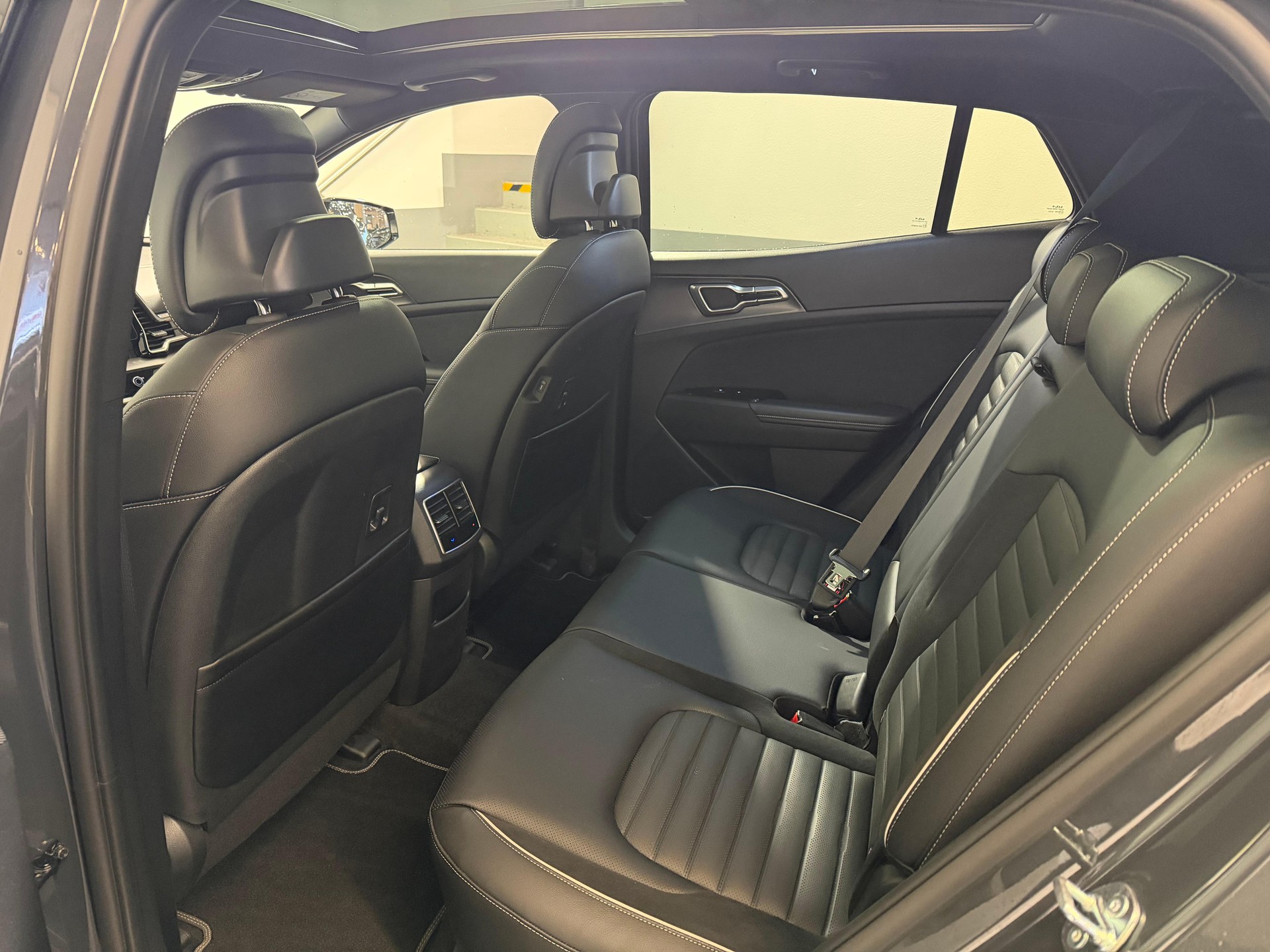 KIA Sportage 1.6 T-GDi PHEV GT-Line-image-3