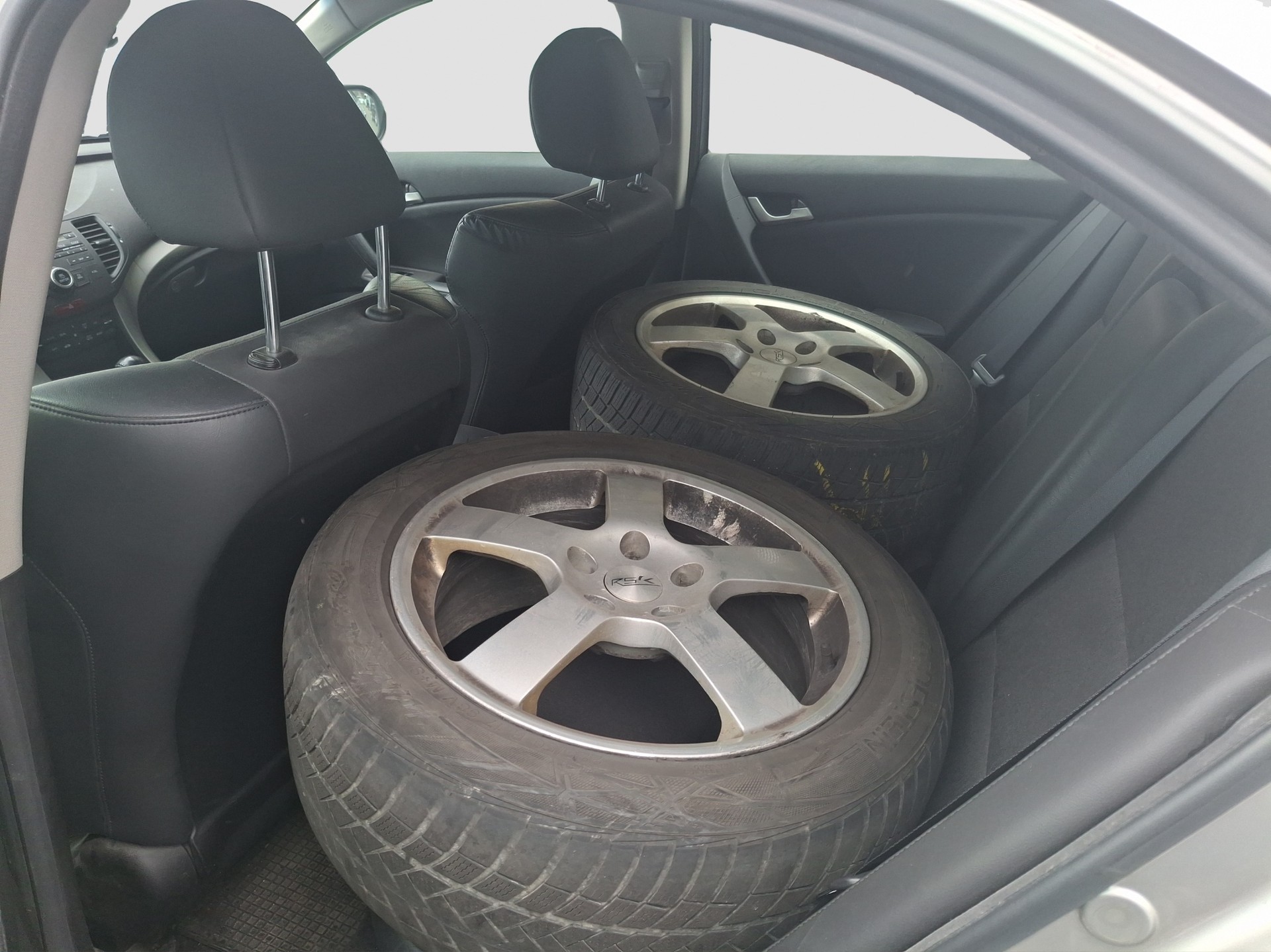 HONDA Accord 2.4i 16V Type-S Automatic-image-5