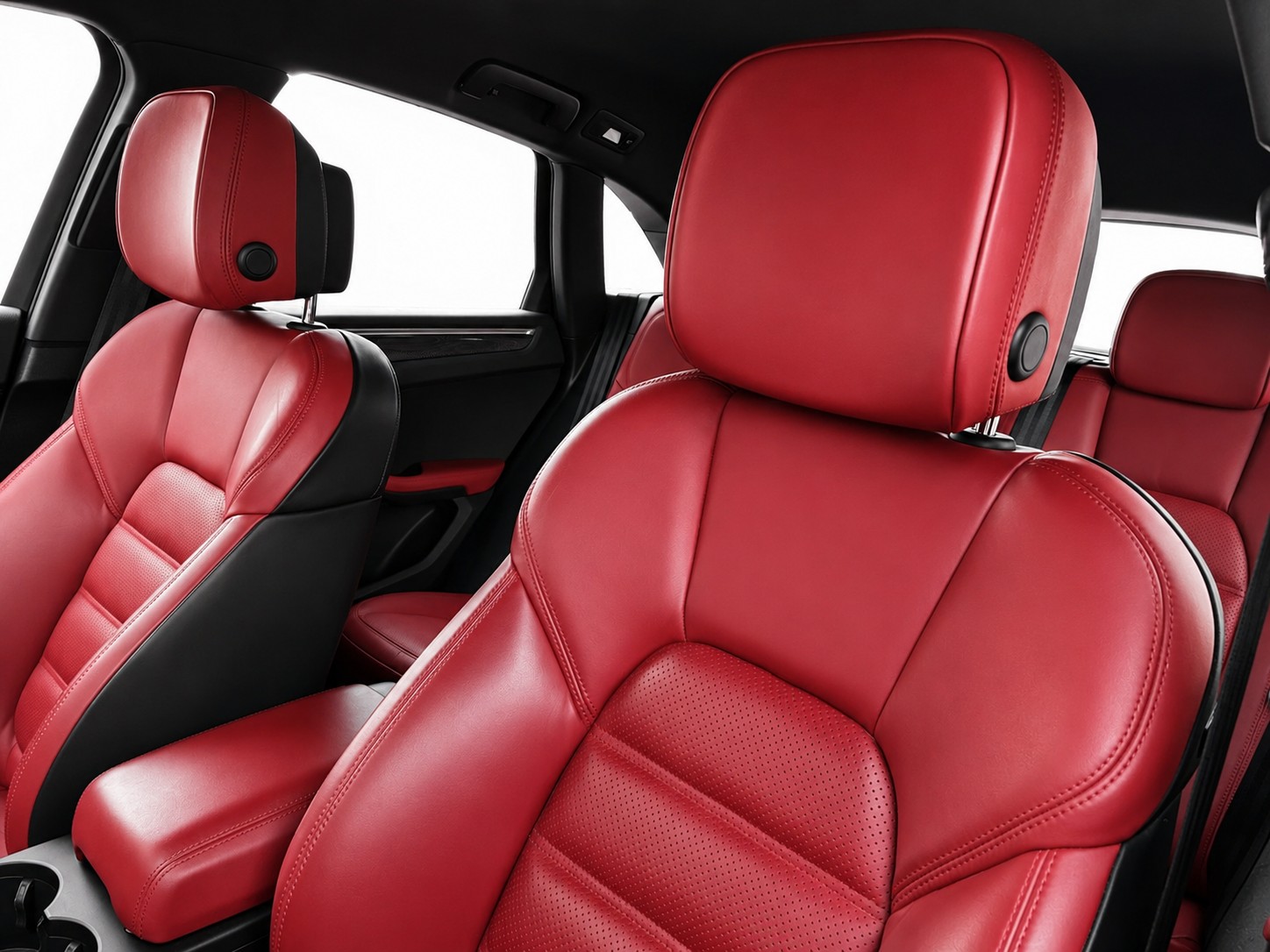PORSCHE Macan 2.0 CH FAHRZEUG-image-12