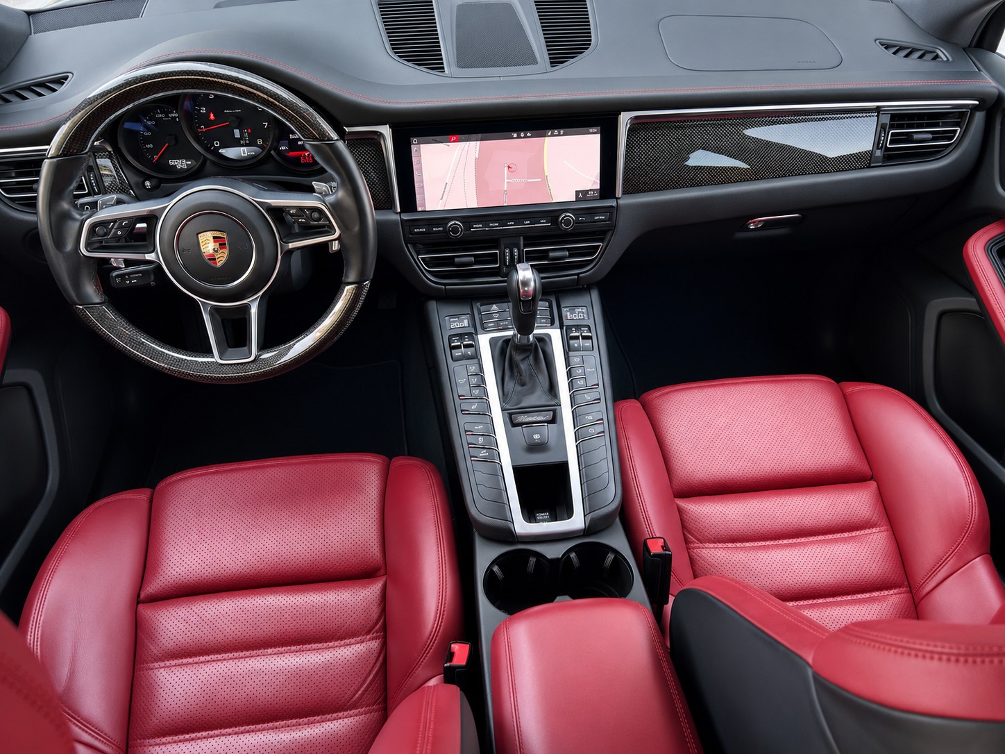 PORSCHE Macan 2.0 CH FAHRZEUG-image-8