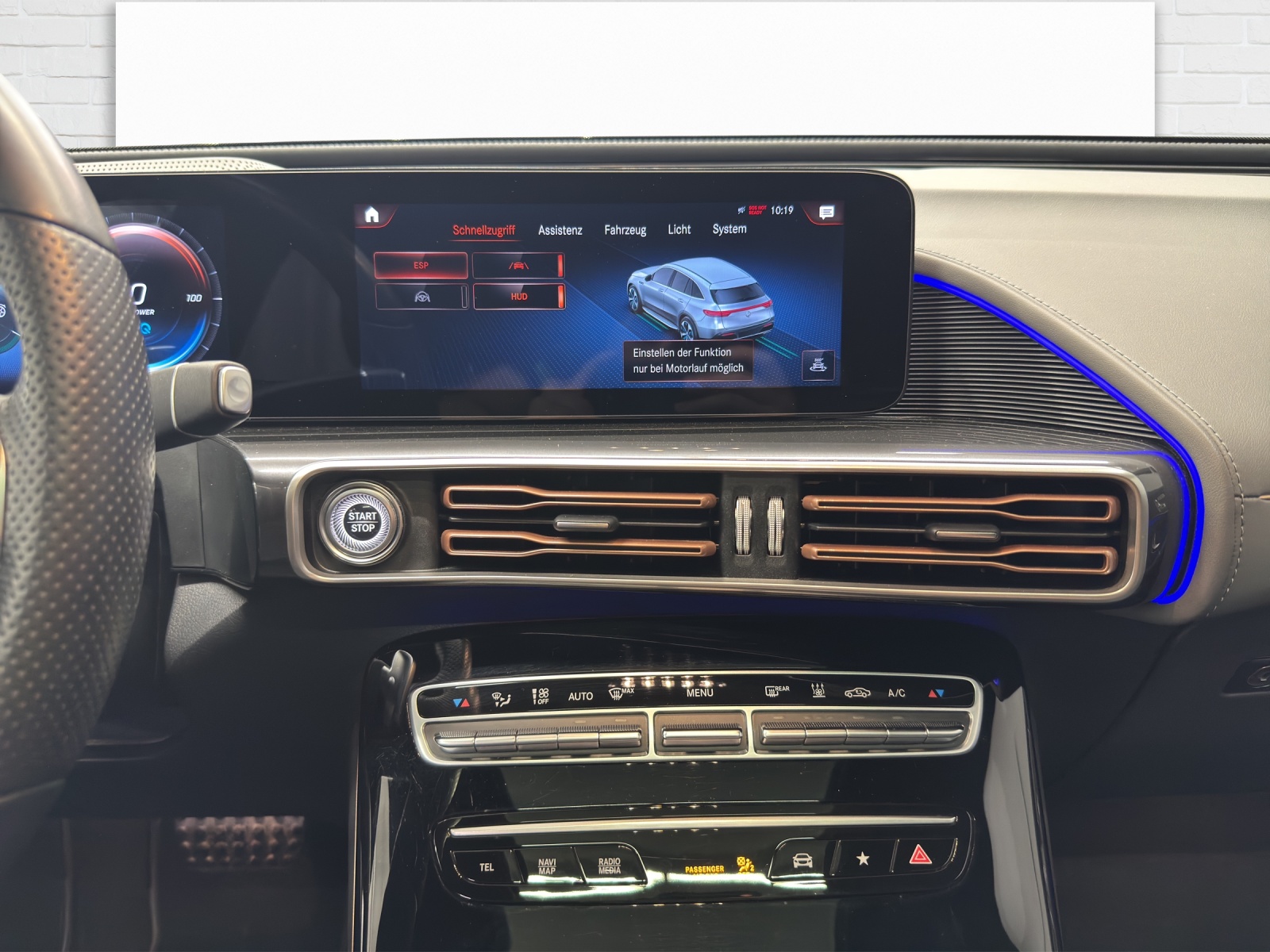 MERCEDES-BENZ EQC 400 AMG Line 4Matic-image-8