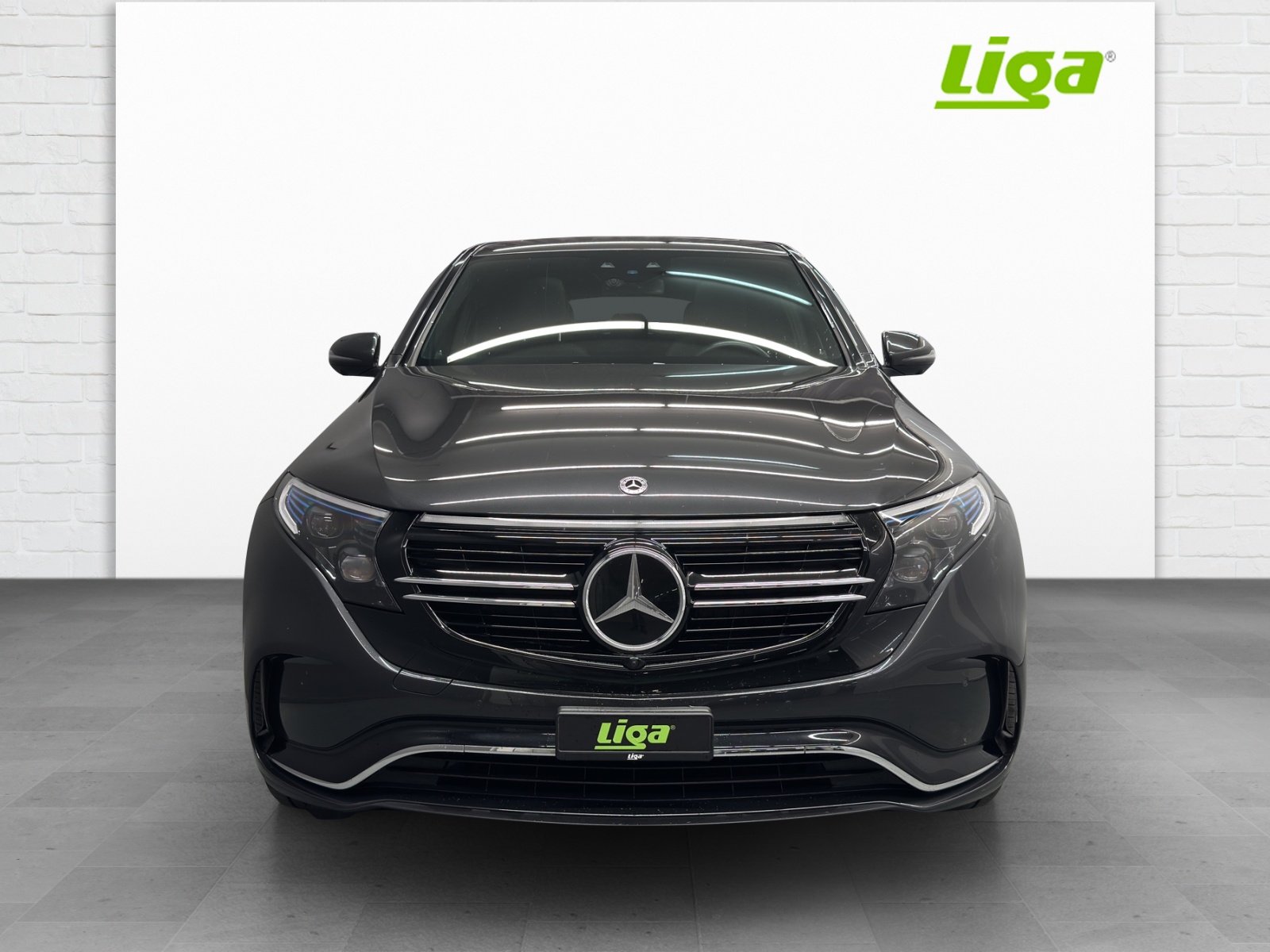 MERCEDES-BENZ EQC 400 AMG Line 4Matic-image-1