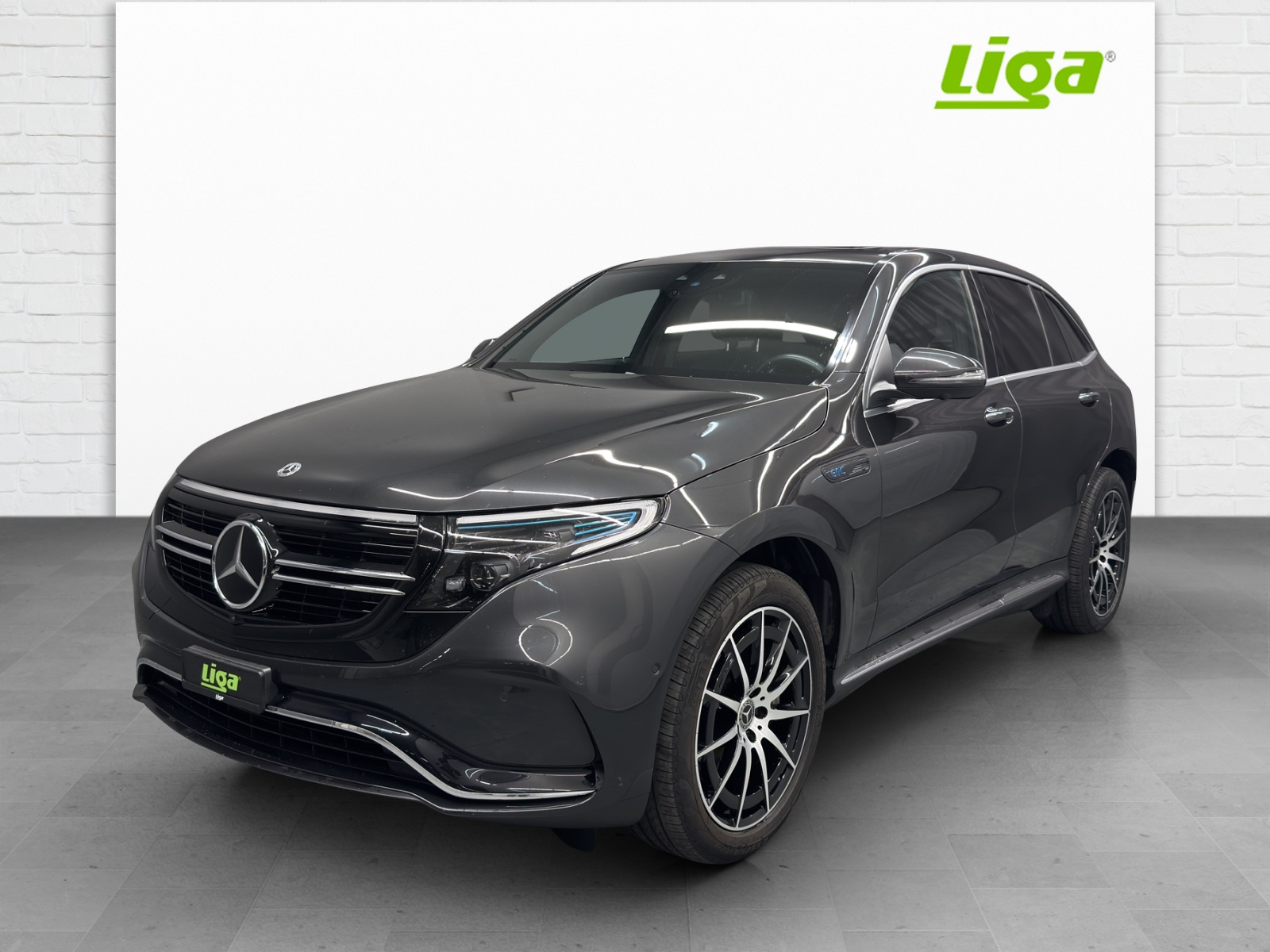MERCEDES-BENZ EQC 400 AMG Line 4Matic-image-0