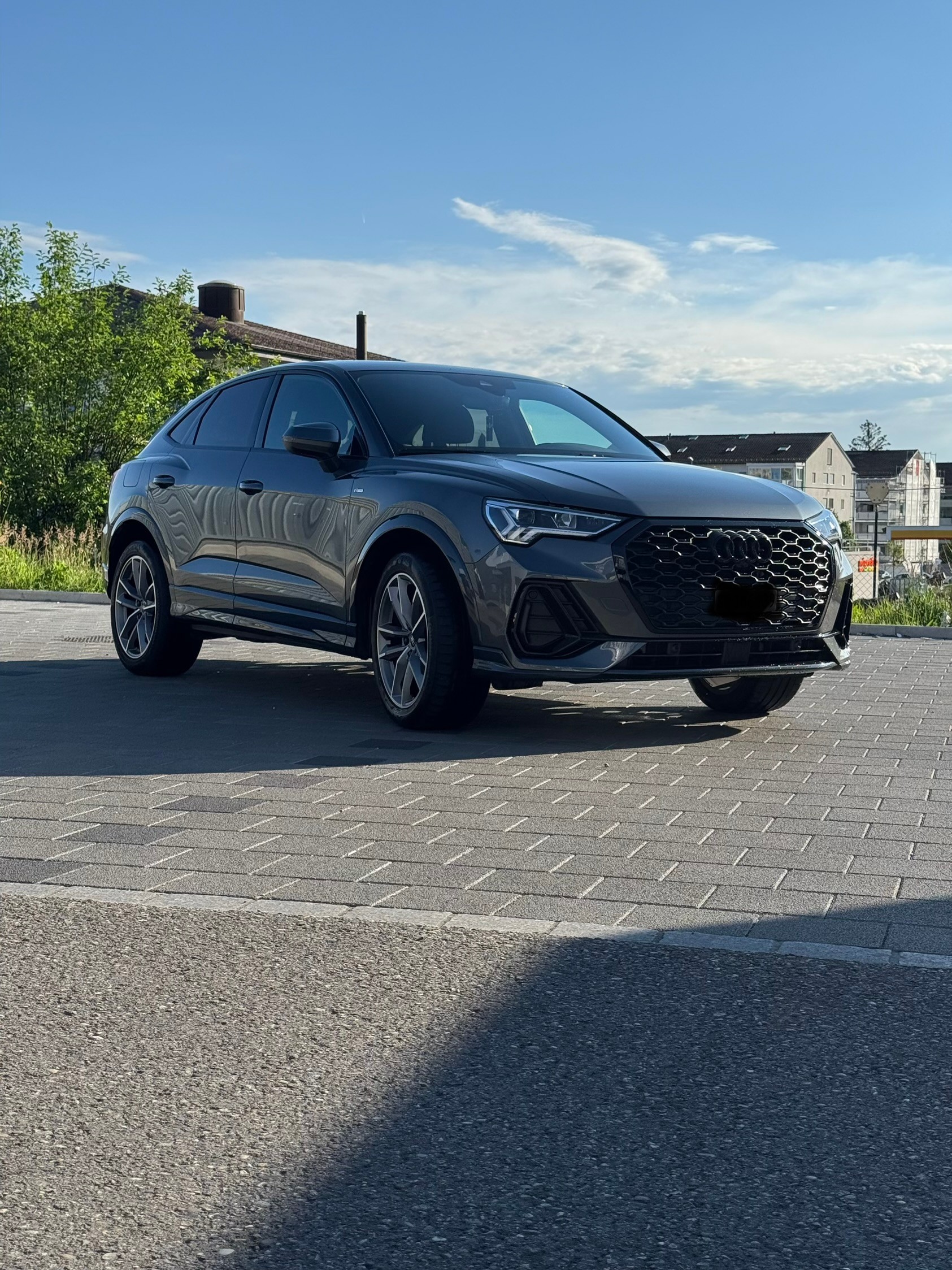 AUDI Q3 sportback 1.5 35 TFSI S line Attraction S-Tronic-image-1