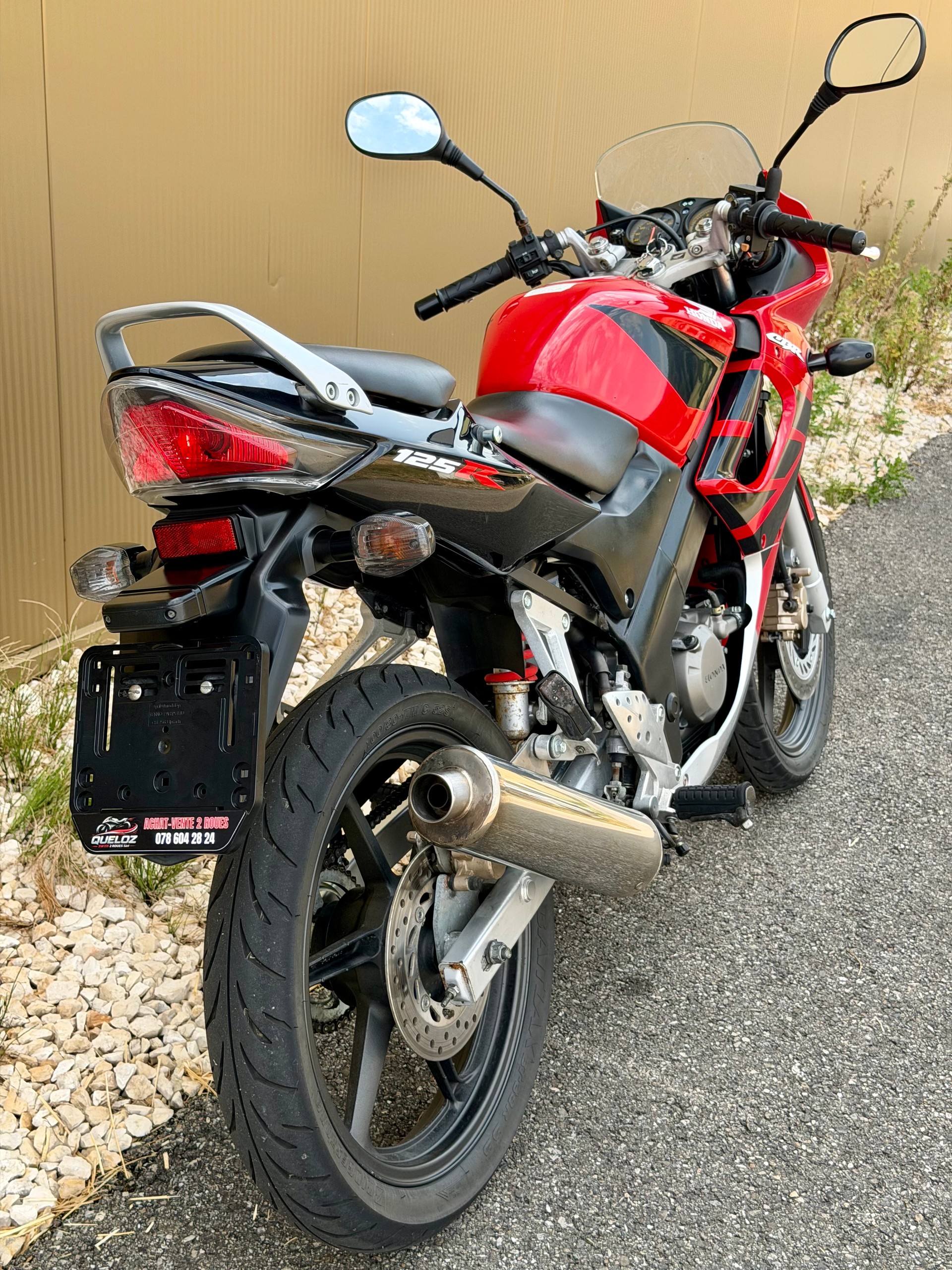 HONDA CBR 125 R-image-5