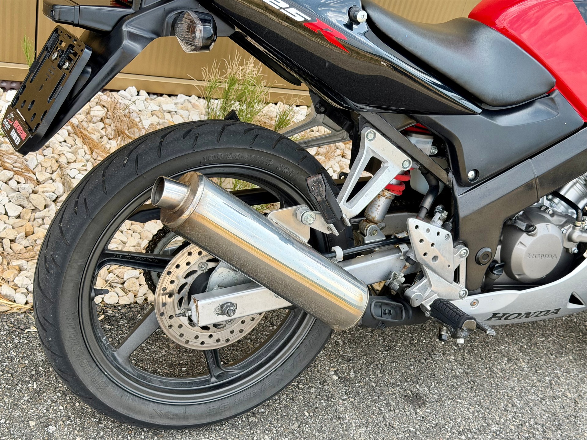 HONDA CBR 125 R-image-6