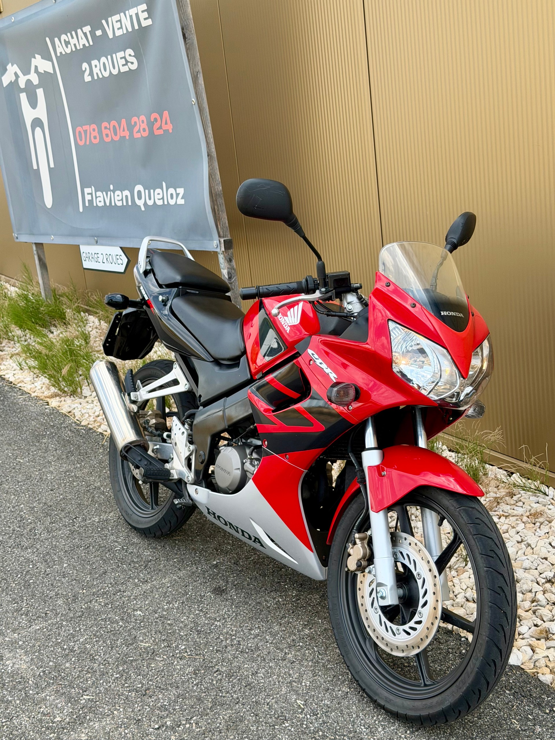 HONDA CBR 125 R