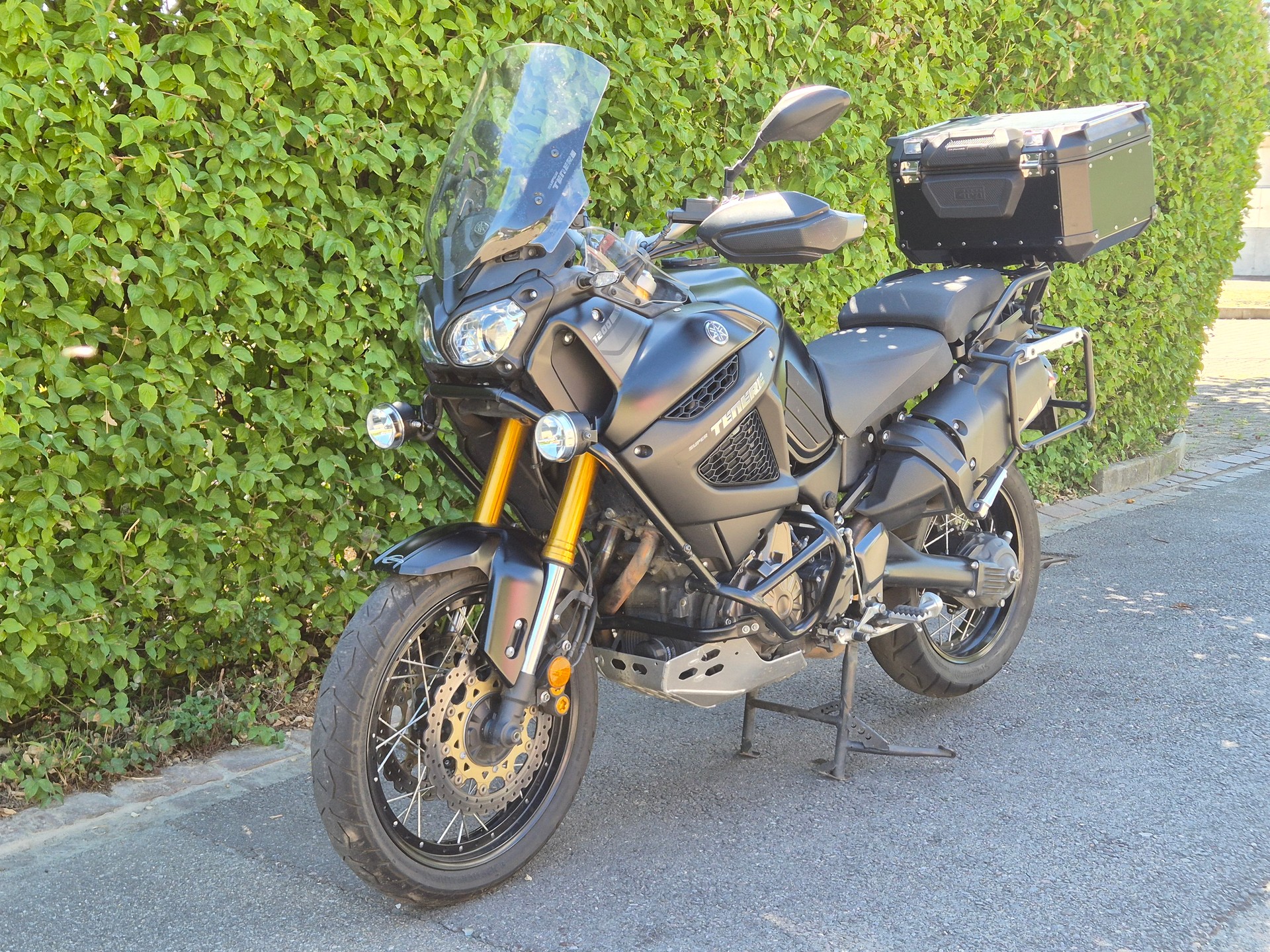 YAMAHA XT 1200 ZE Super Ténéré-image-1