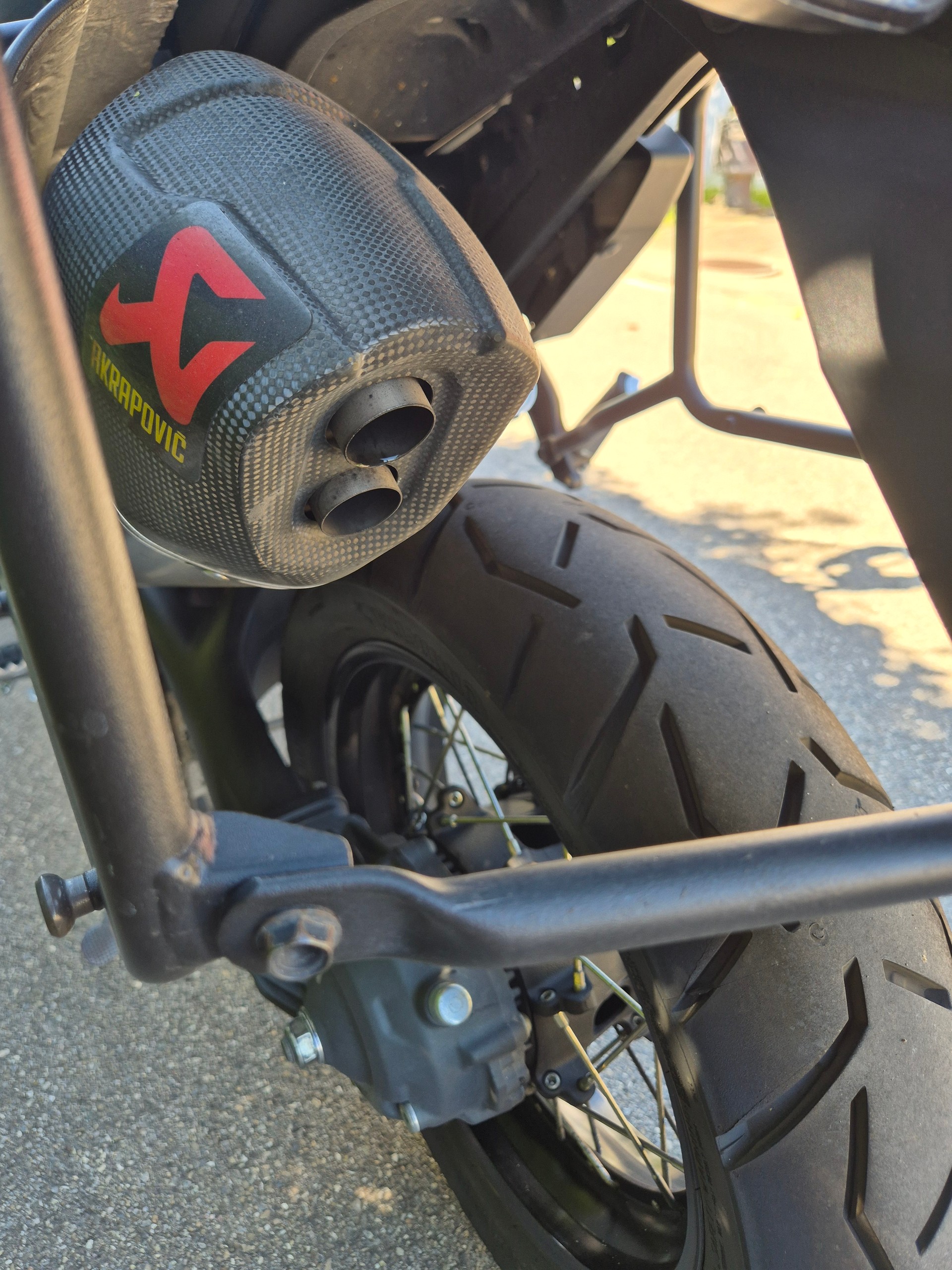 YAMAHA XT 1200 ZE Super Ténéré-image-8