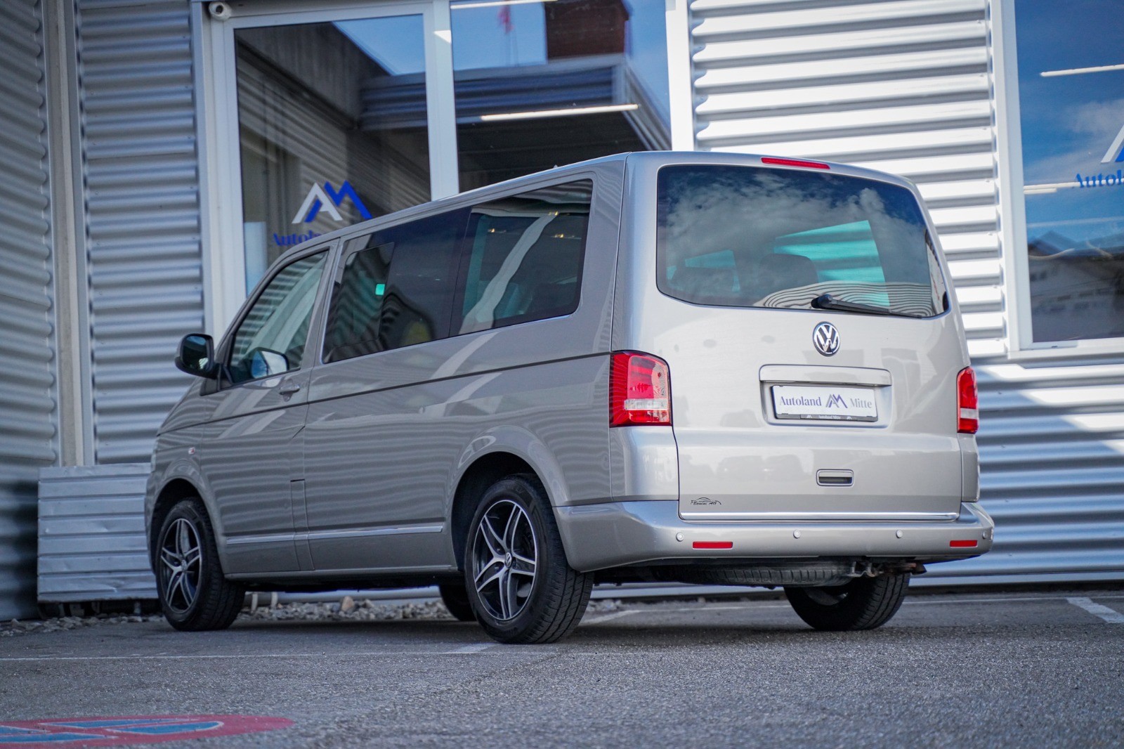 VW T5 Multivan 2.0 Bi-TDI CR Comfortline 4Motion DSG-image-2