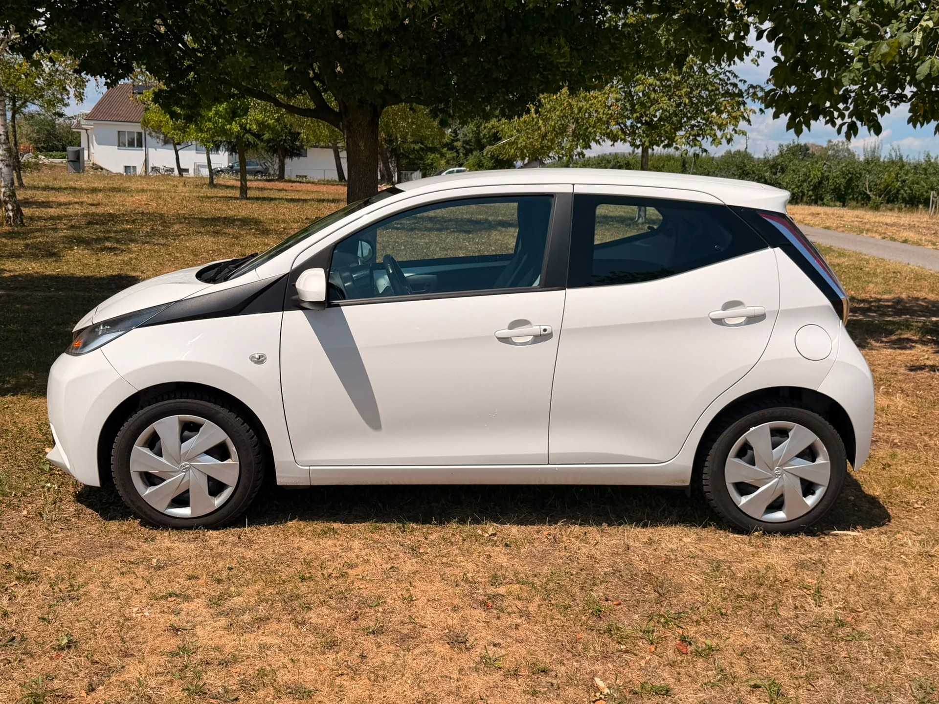 TOYOTA Aygo 1.0 VVT-i x-pure-showroom-element-2