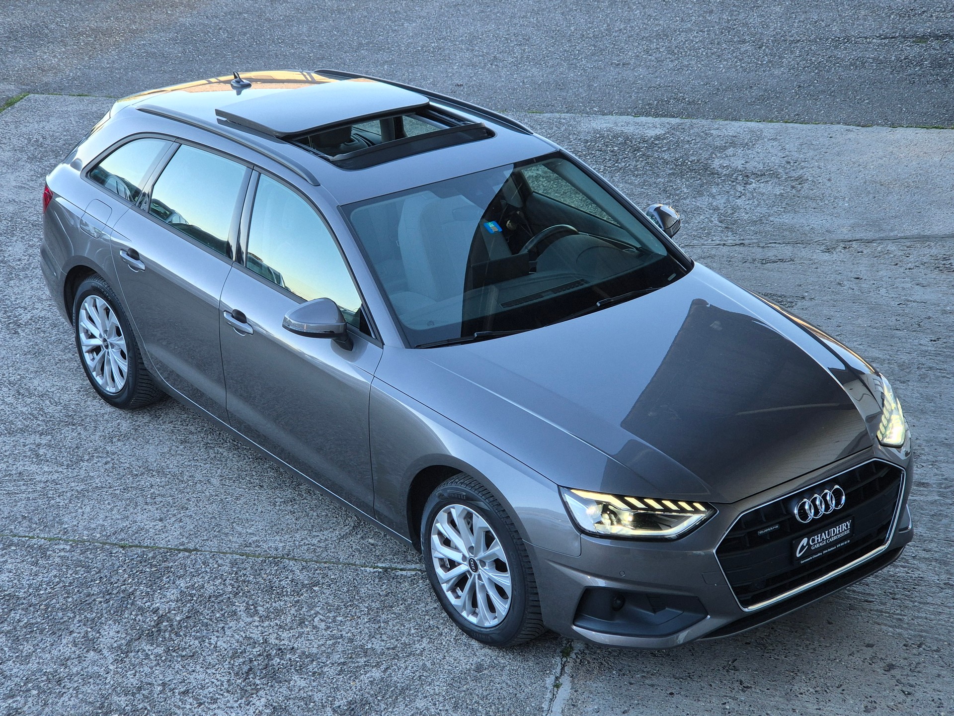 AUDI A4 Avant 40 TDI Attraction quattro S-tronic-showroom-element-2