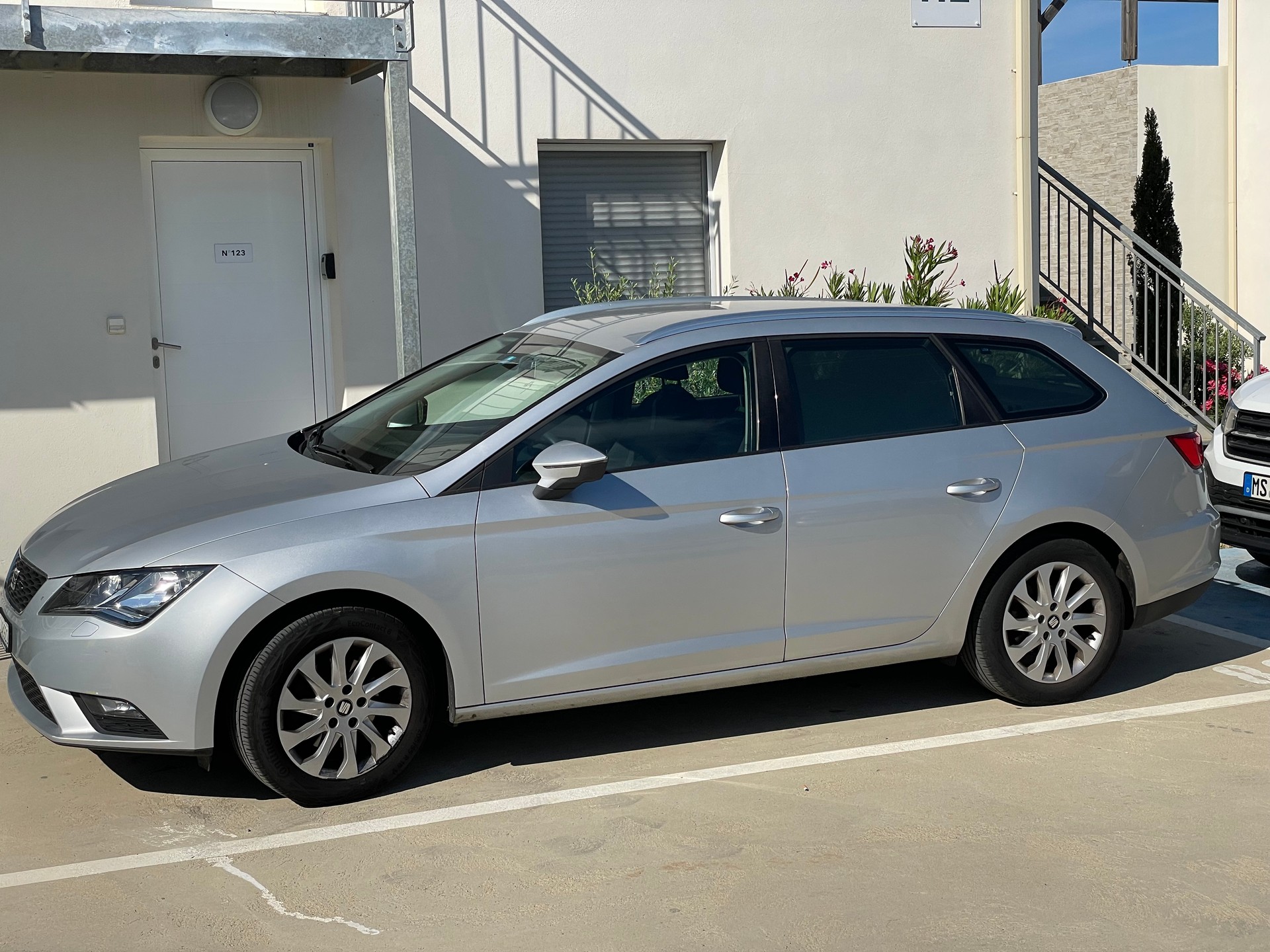SEAT Leon ST 1.4 TSI Style 6-Gang 122PS, Frisch ab MFK 12.2025-showroom-element-1