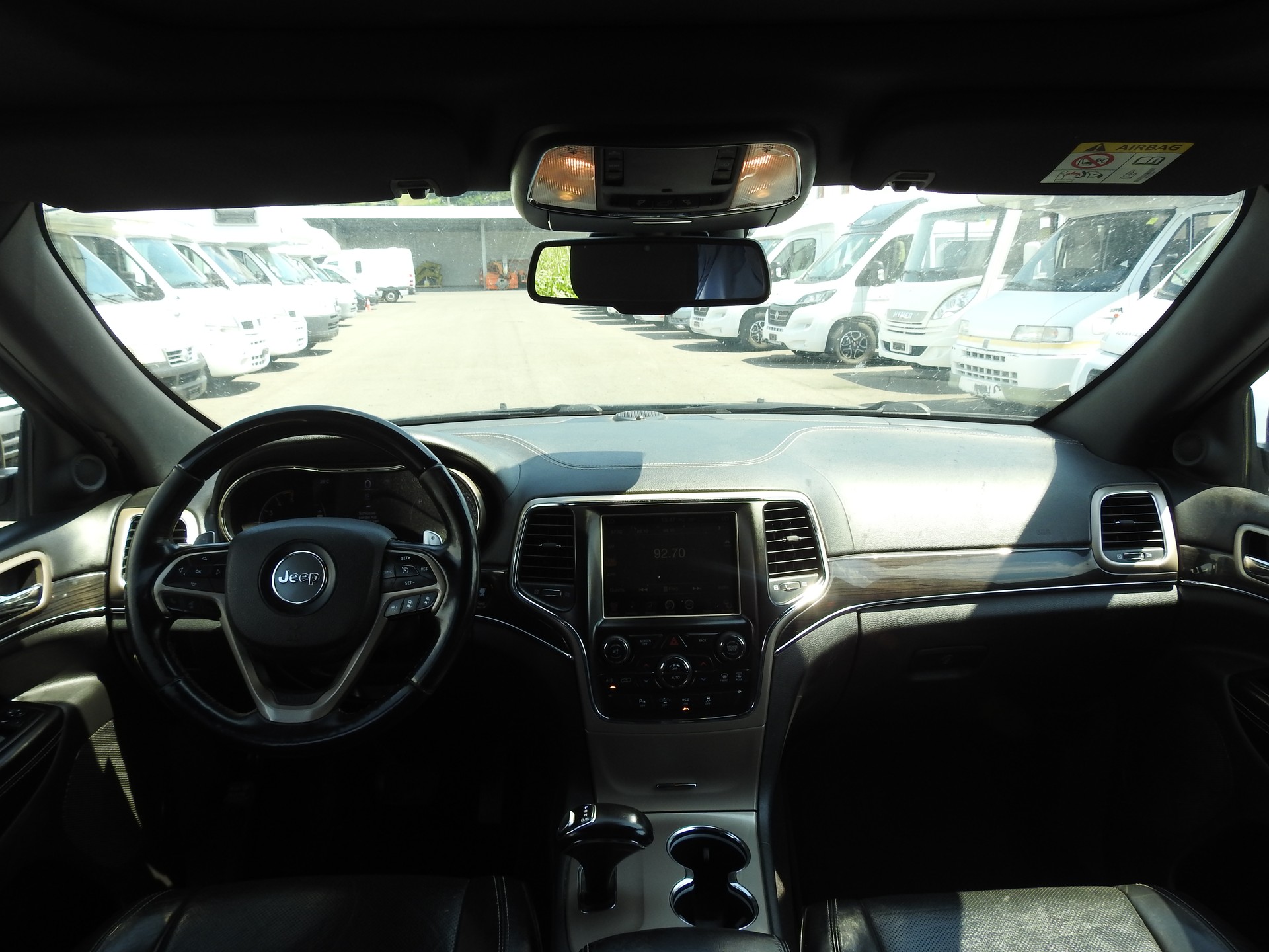 JEEP Grand Cherokee 3.0 CRD Overland Automatic-image-17