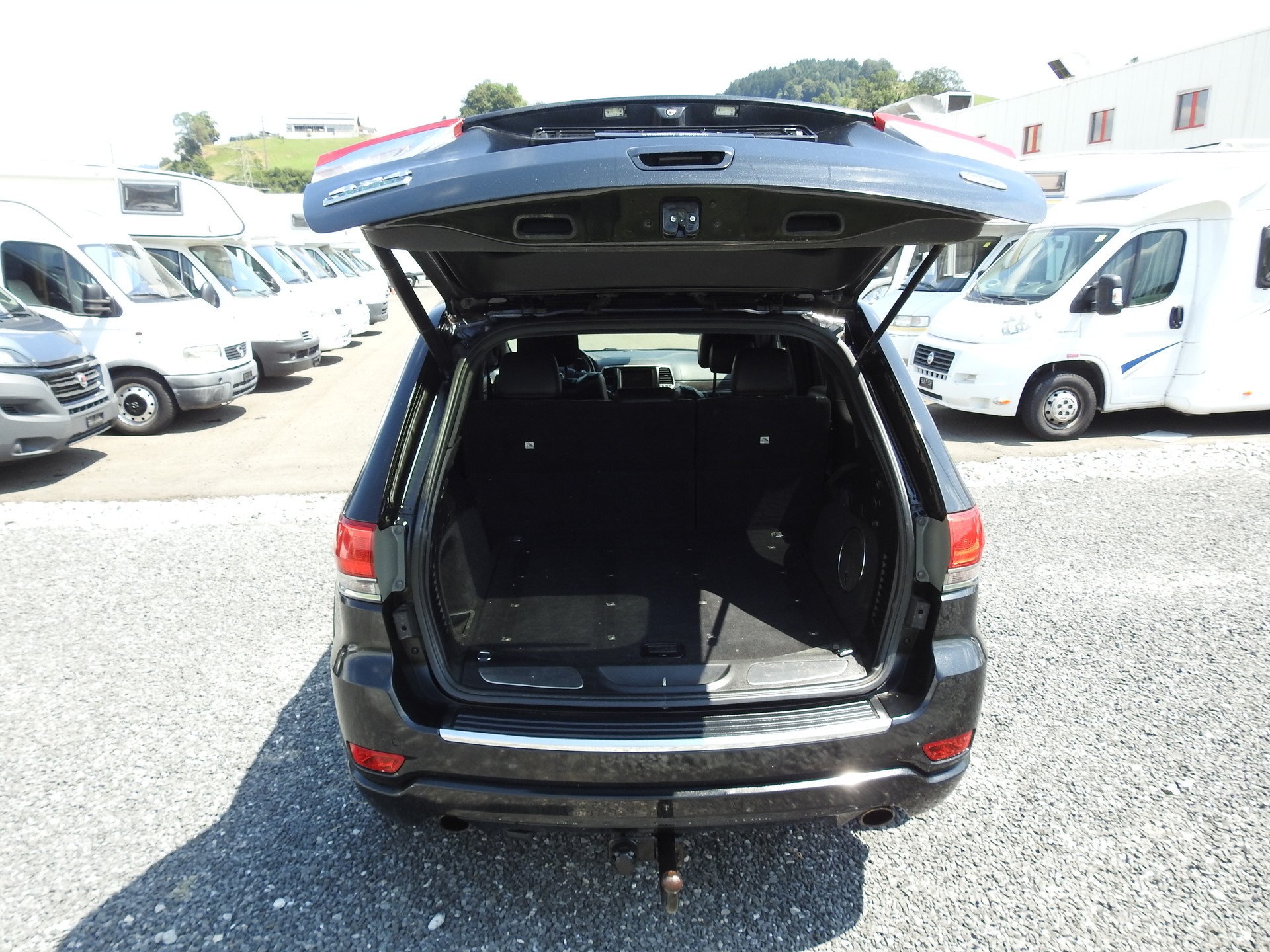 JEEP Grand Cherokee 3.0 CRD Overland Automatic-image-9
