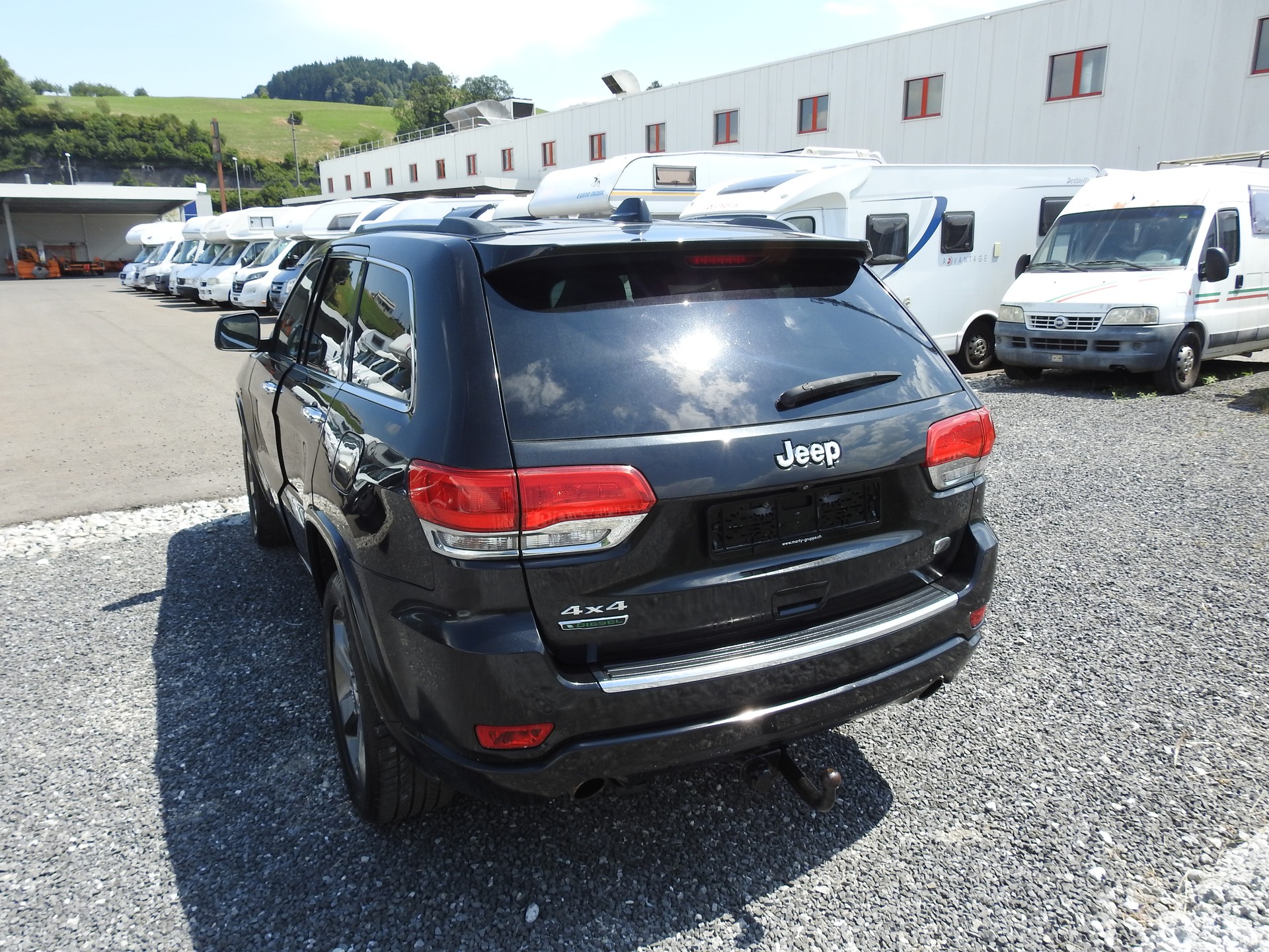 JEEP Grand Cherokee 3.0 CRD Overland Automatic-image-3