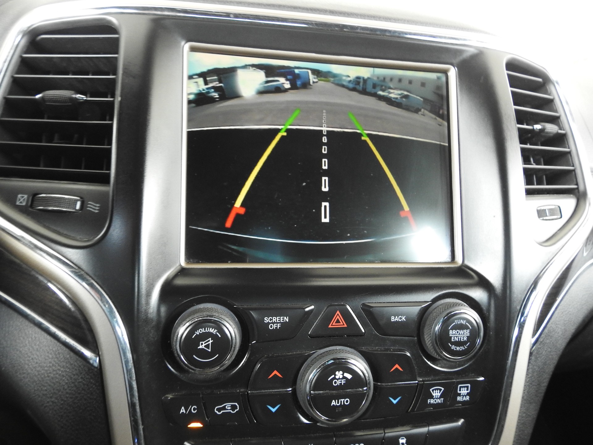 JEEP Grand Cherokee 3.0 CRD Overland Automatic-image-25