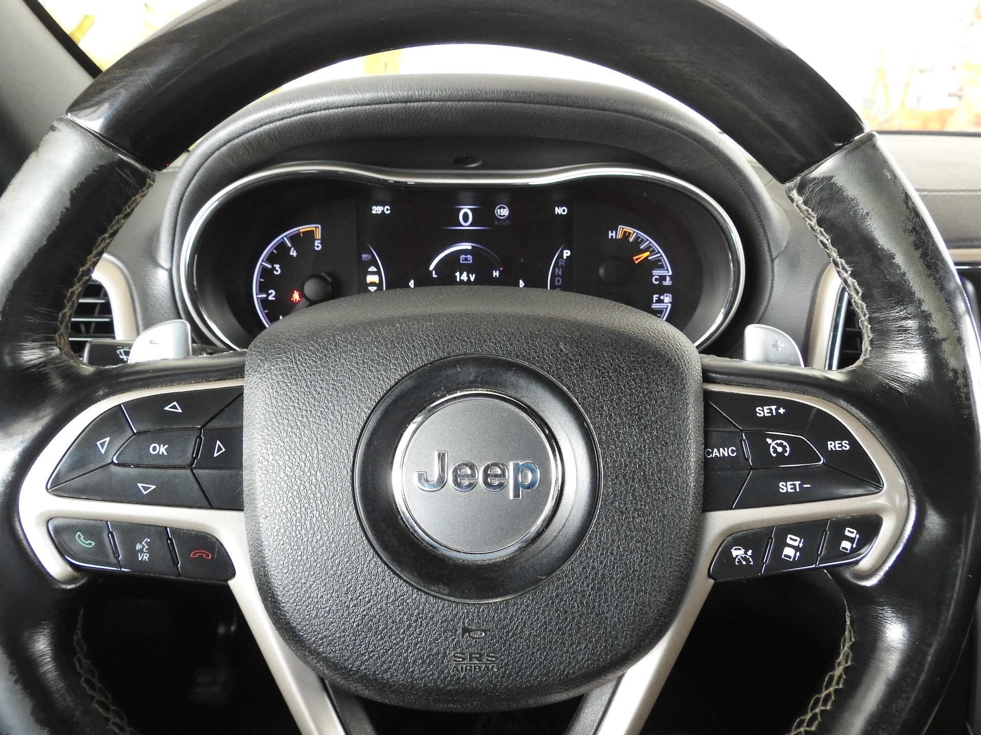 JEEP Grand Cherokee 3.0 CRD Overland Automatic-image-29
