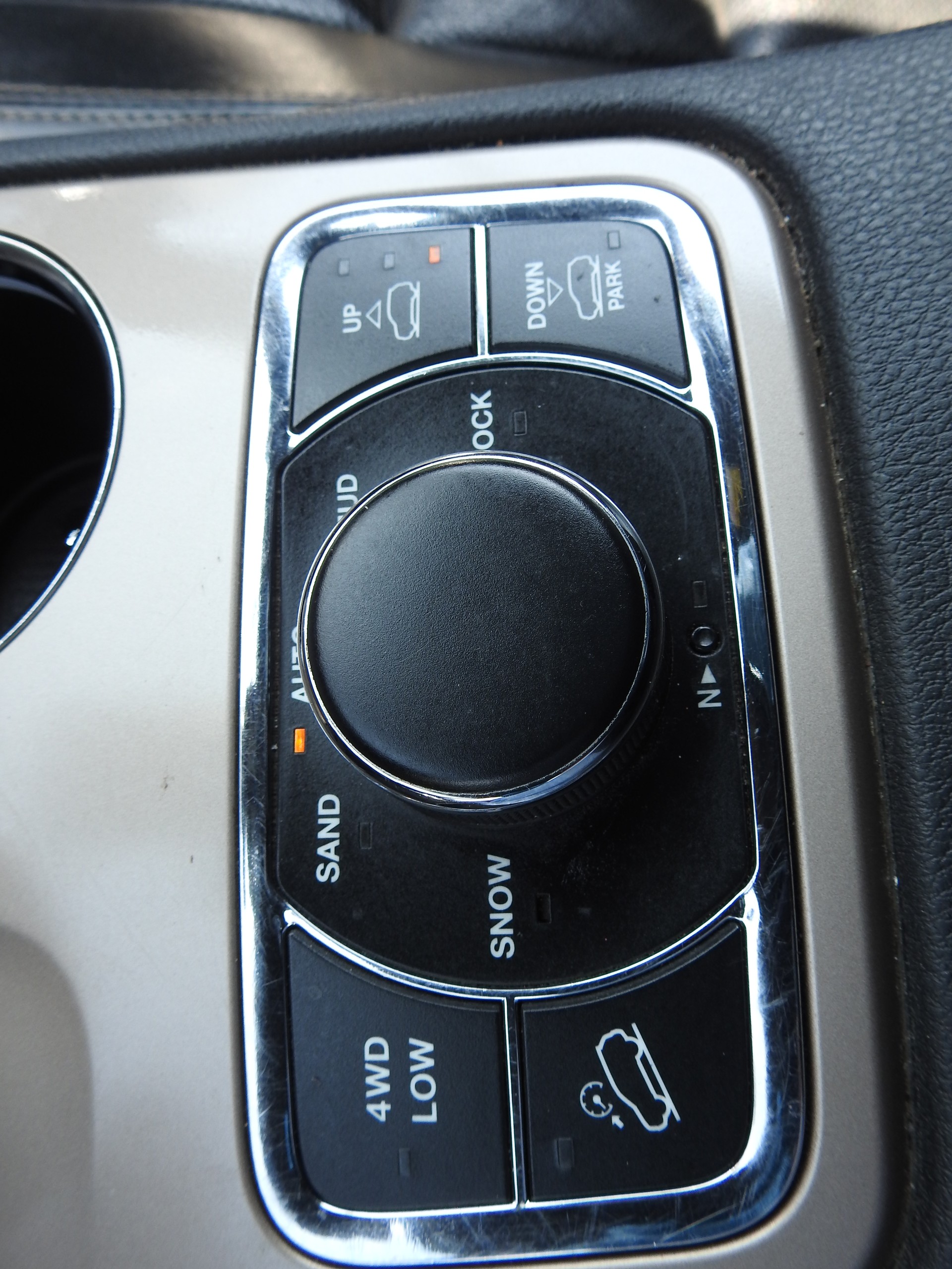 JEEP Grand Cherokee 3.0 CRD Overland Automatic-image-22