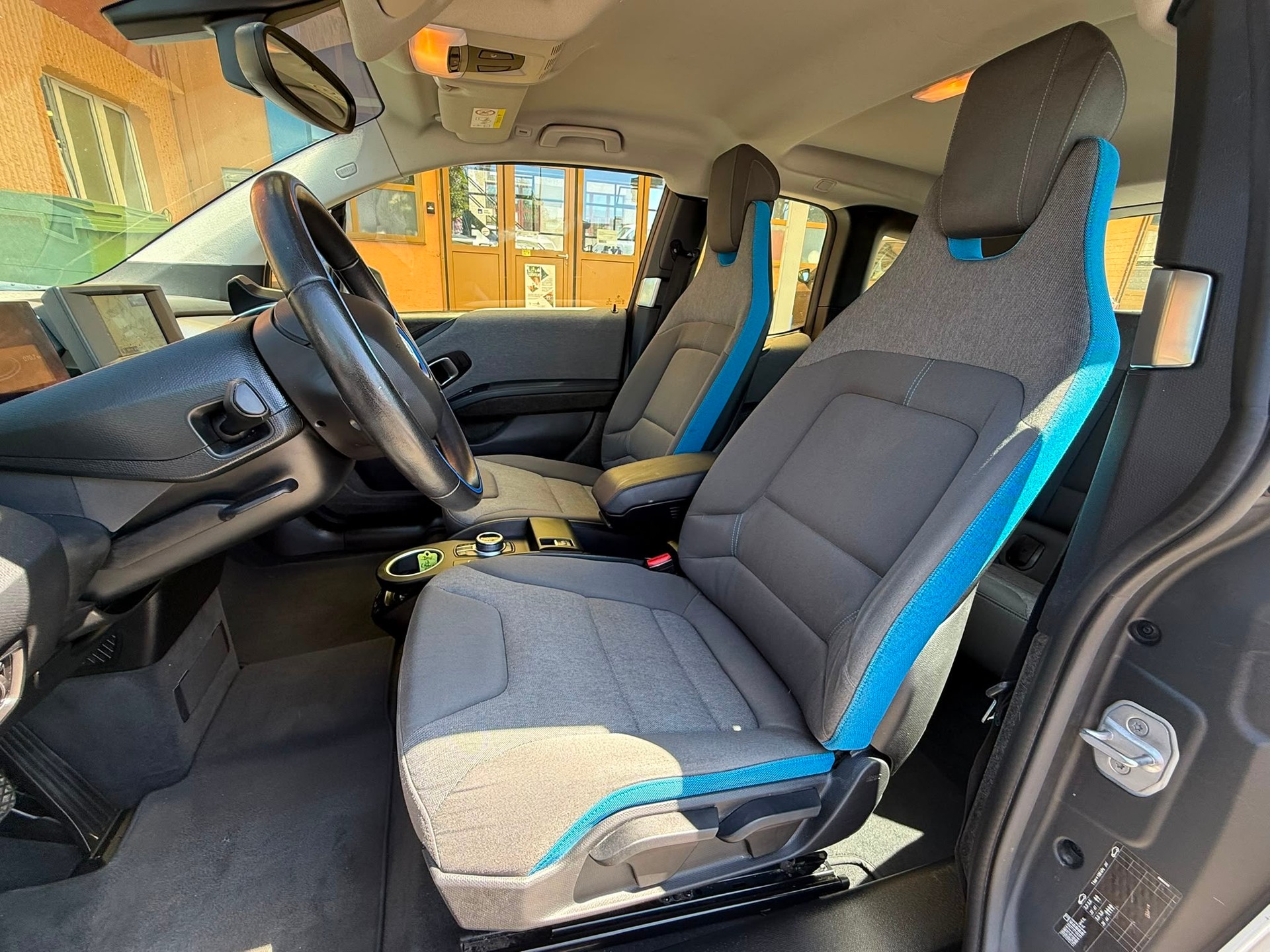 BMW i3 (60Ah)-image-9