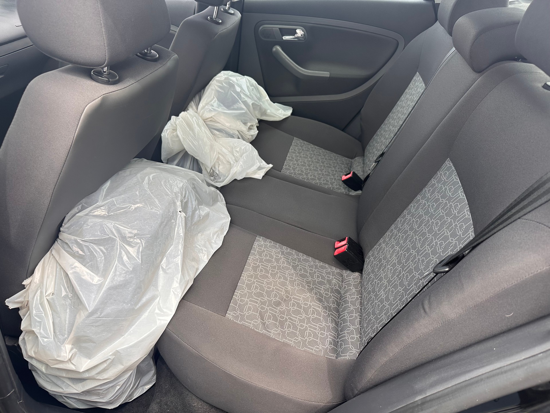 SEAT Ibiza 1.4 16V Reference-image-12