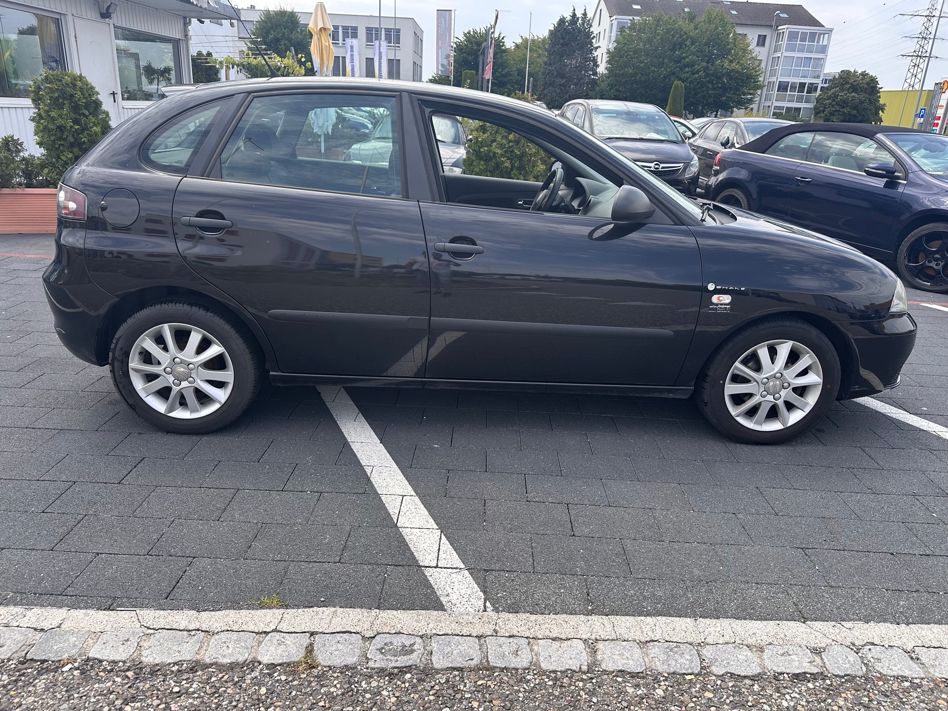 SEAT Ibiza 1.4 16V Reference-image-7