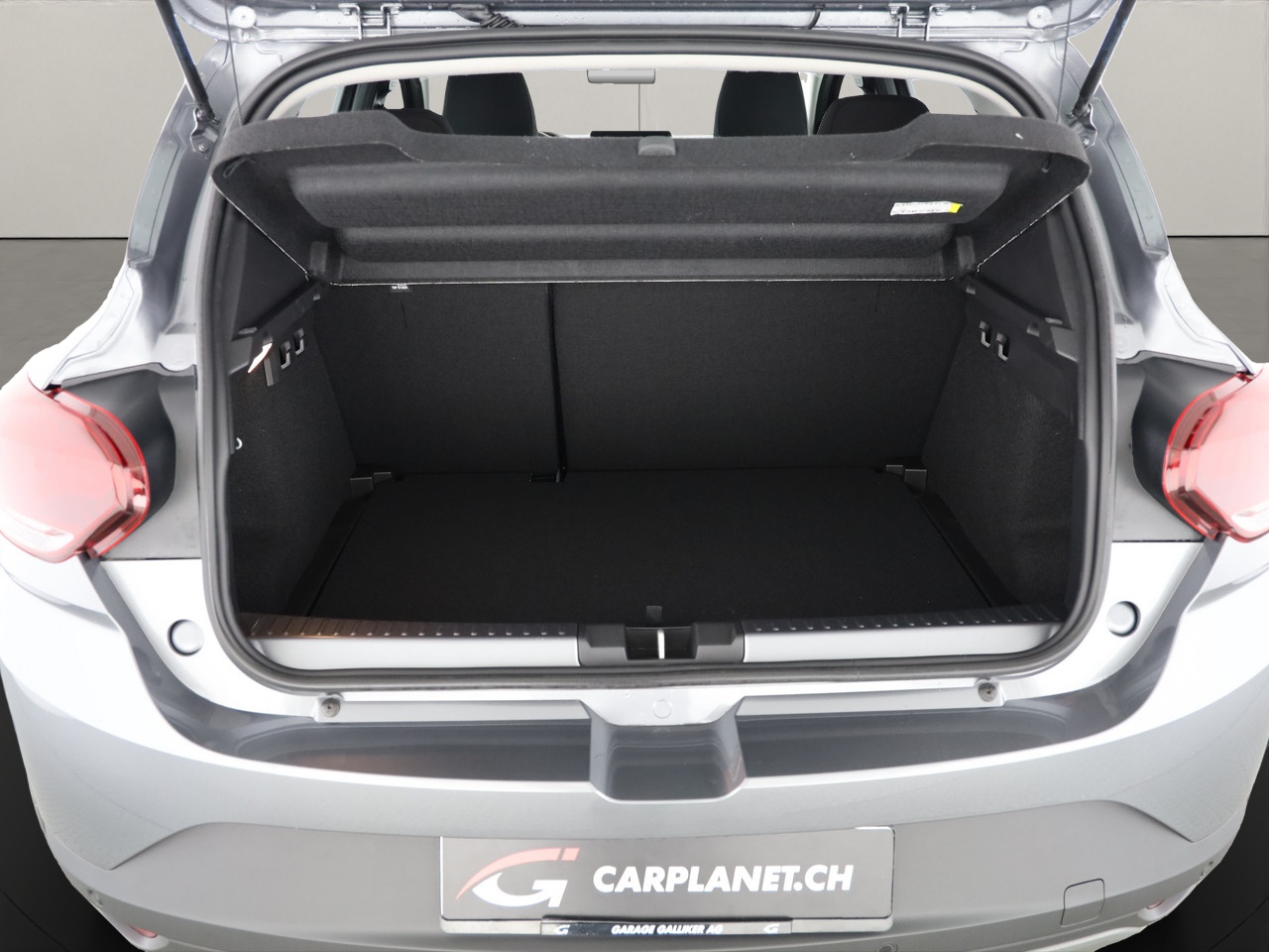 DACIA Sandero 1.0 TCe Stepway Extreme+-image-8