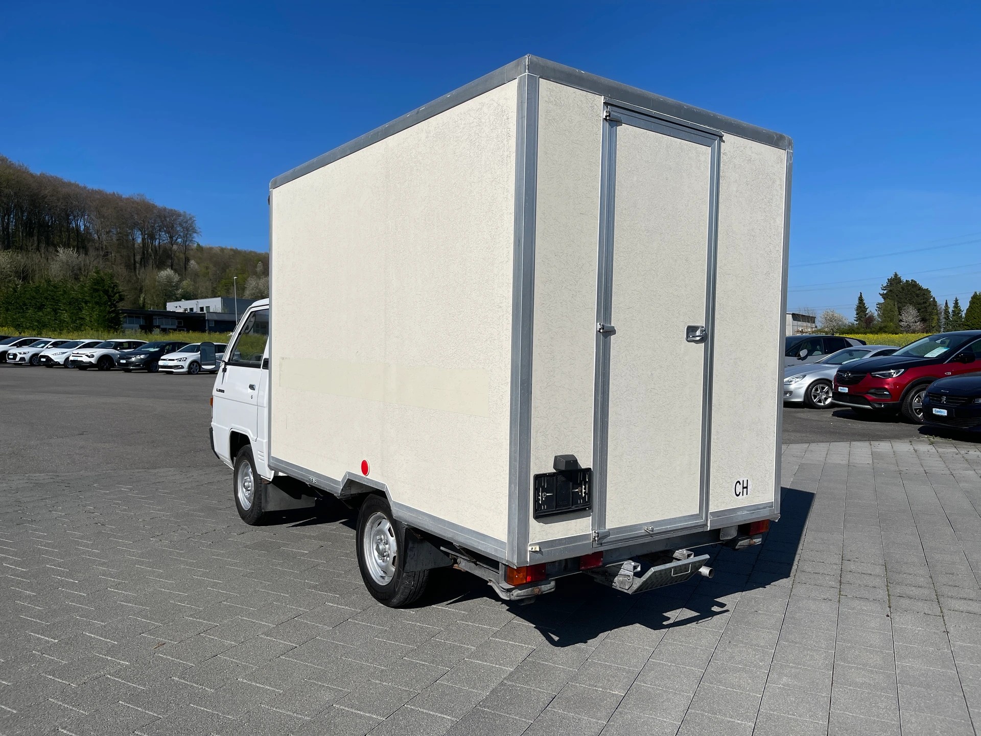 MITSUBISHI L 300 2.5D-image-4